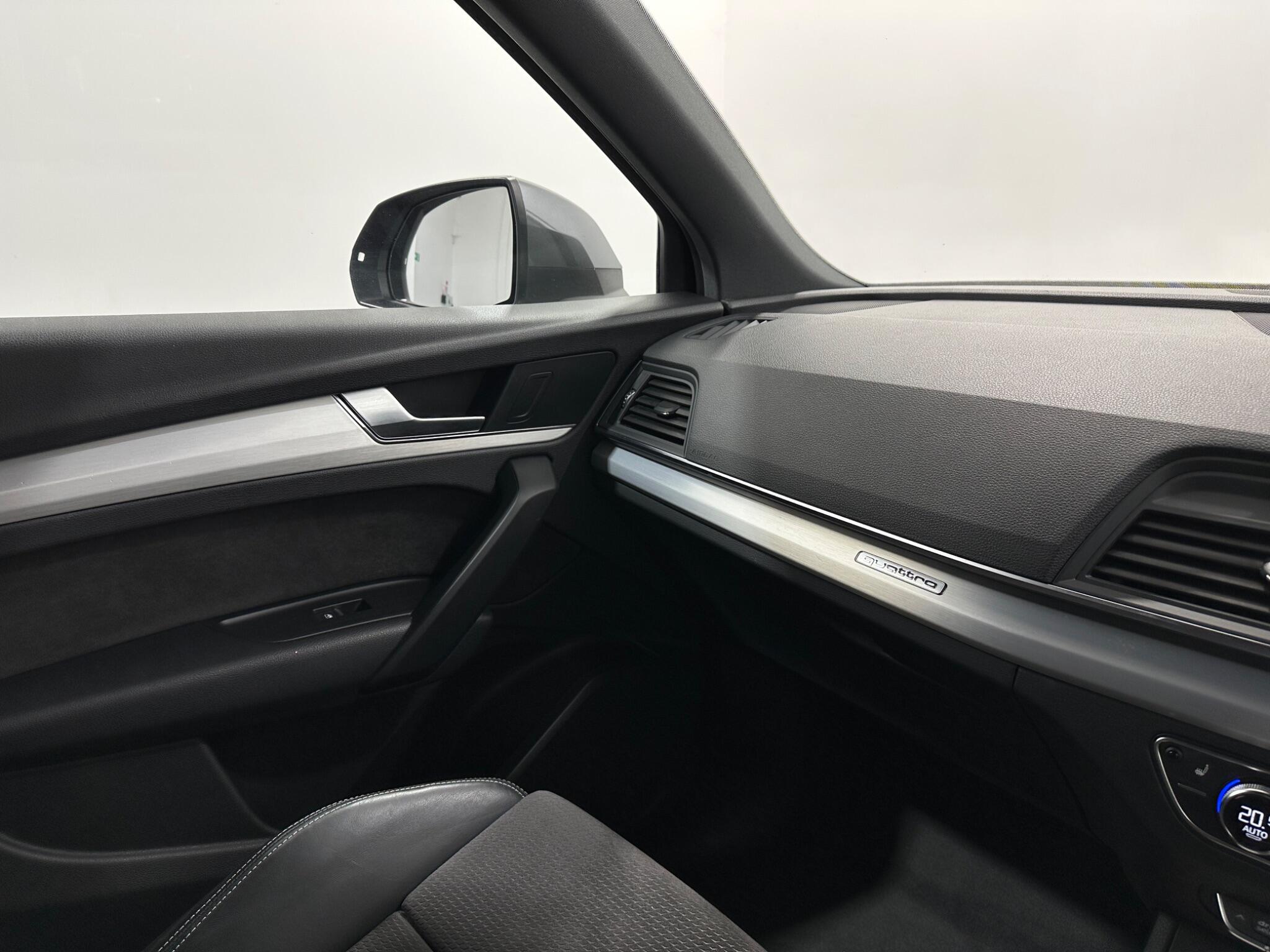 Audi Q5 view 27