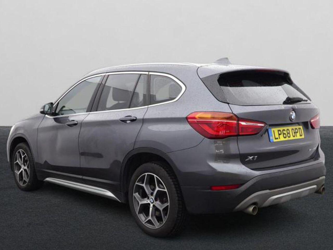 BMW X1 view 2