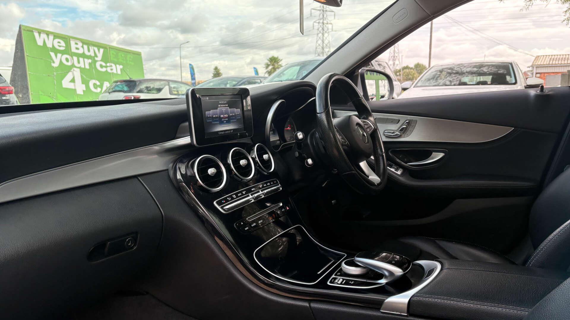 Mercedes-Benz C-Class view 14