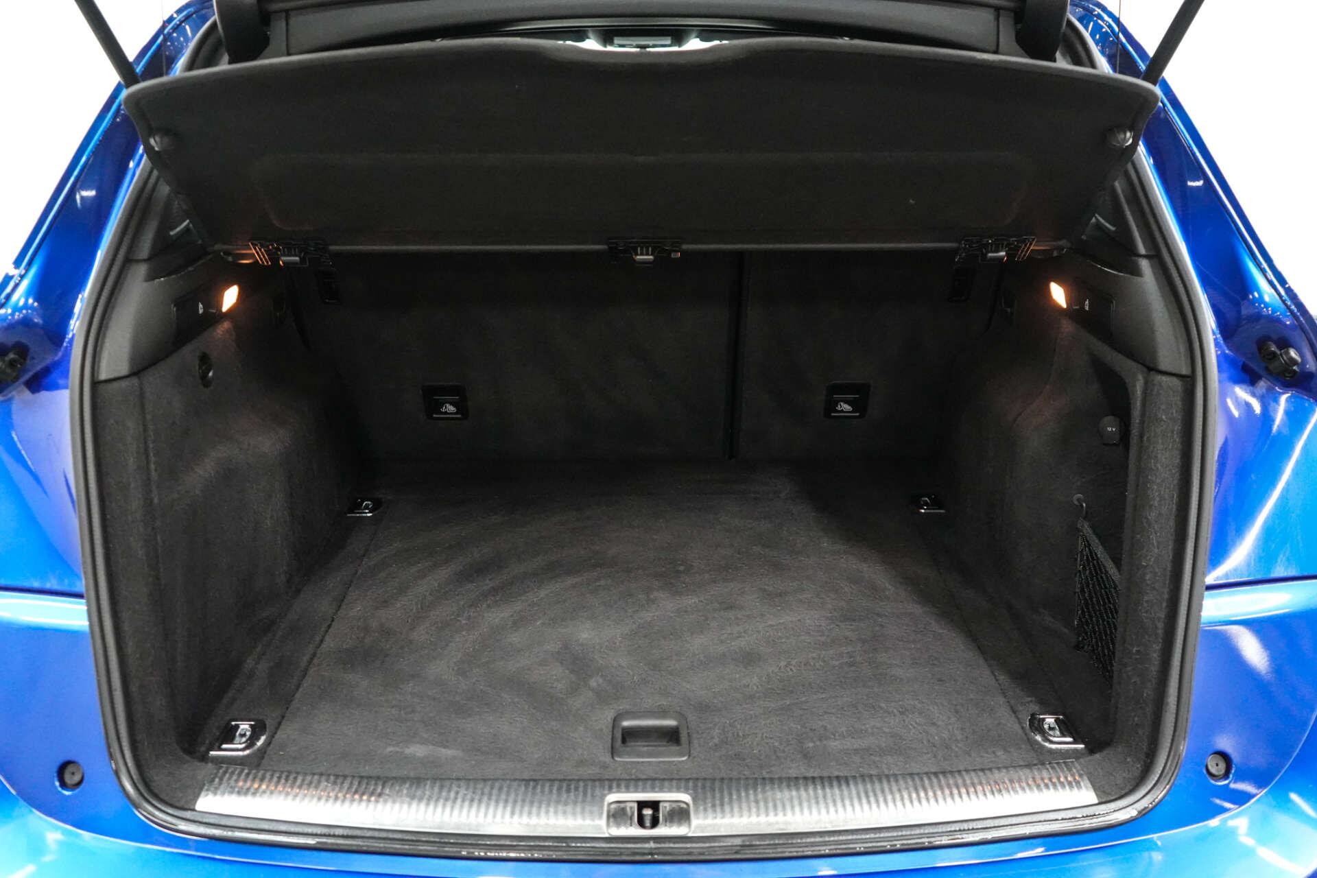 Audi SQ5 view 10