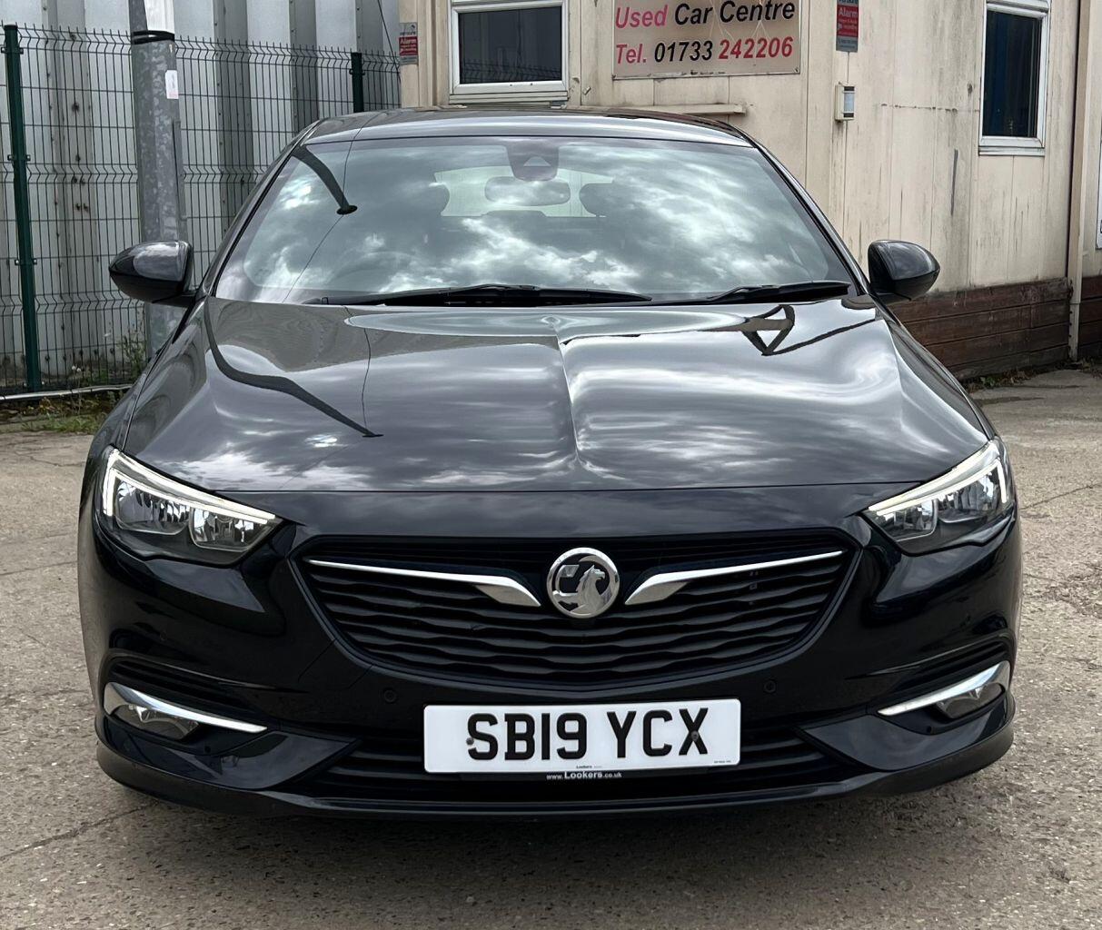 Vauxhall Insignia view 5