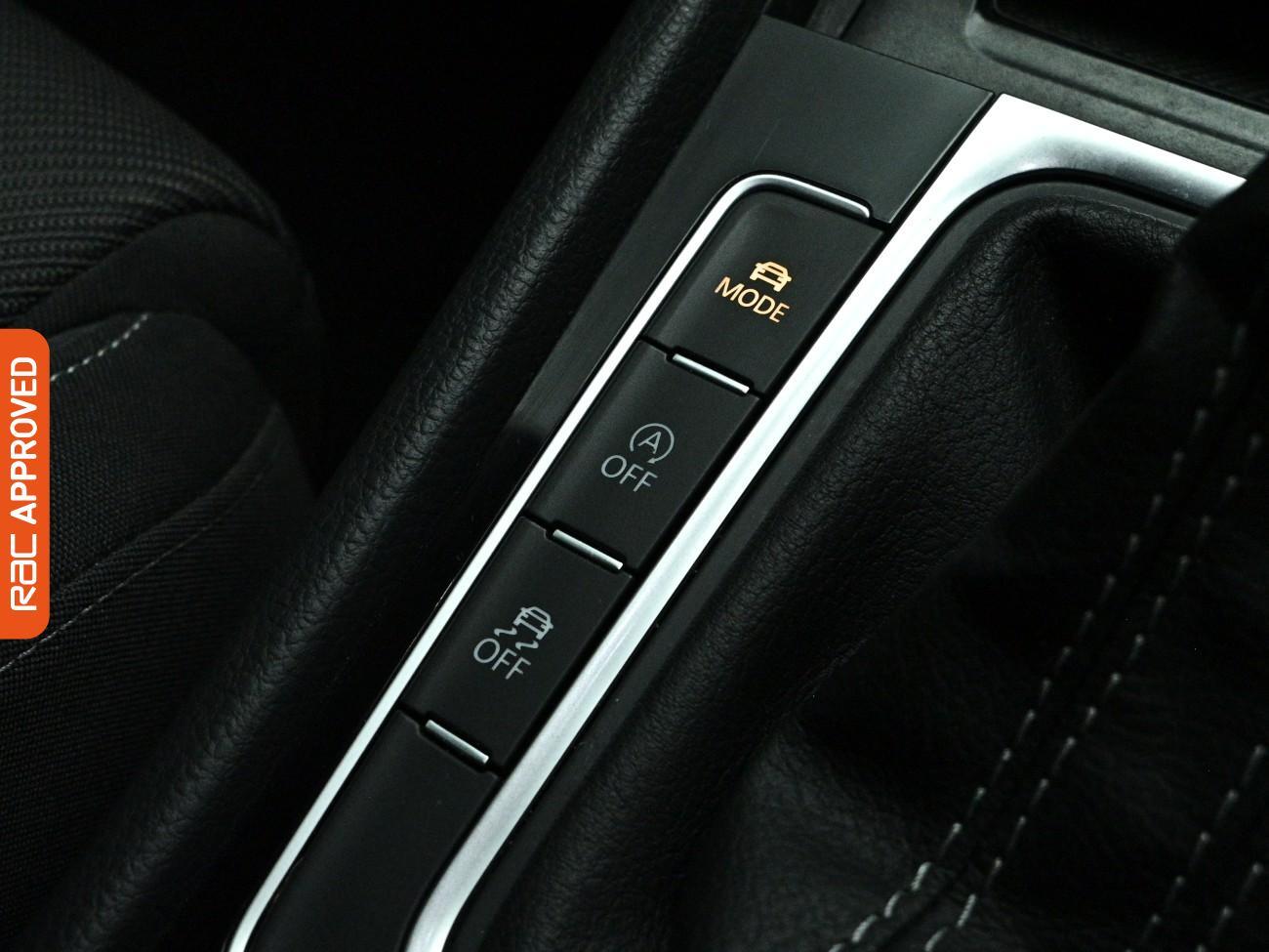 Volkswagen Golf view 14