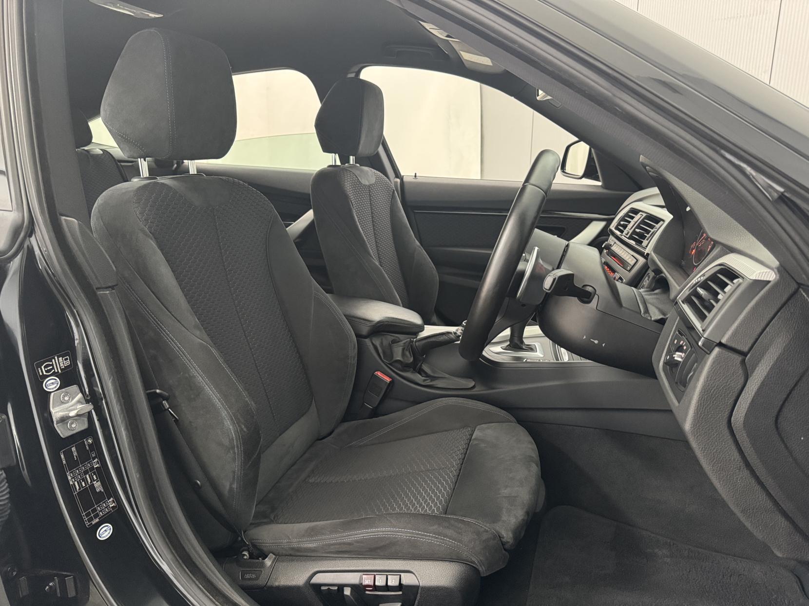 BMW 3 Series Gran Turismo view 50