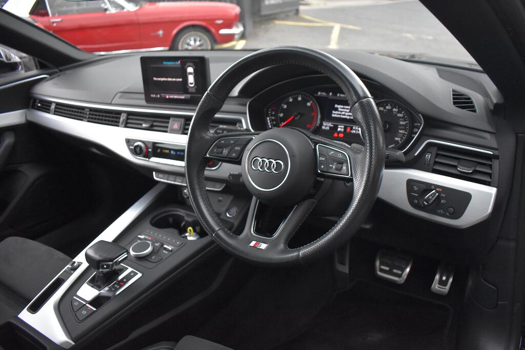 Audi A5 view 10