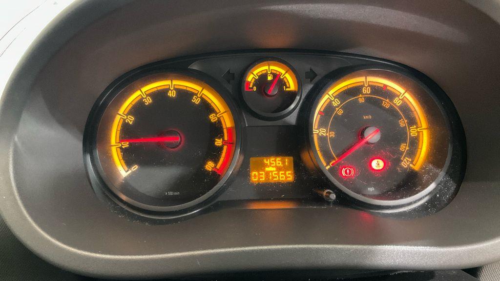 Vauxhall Corsa view 10