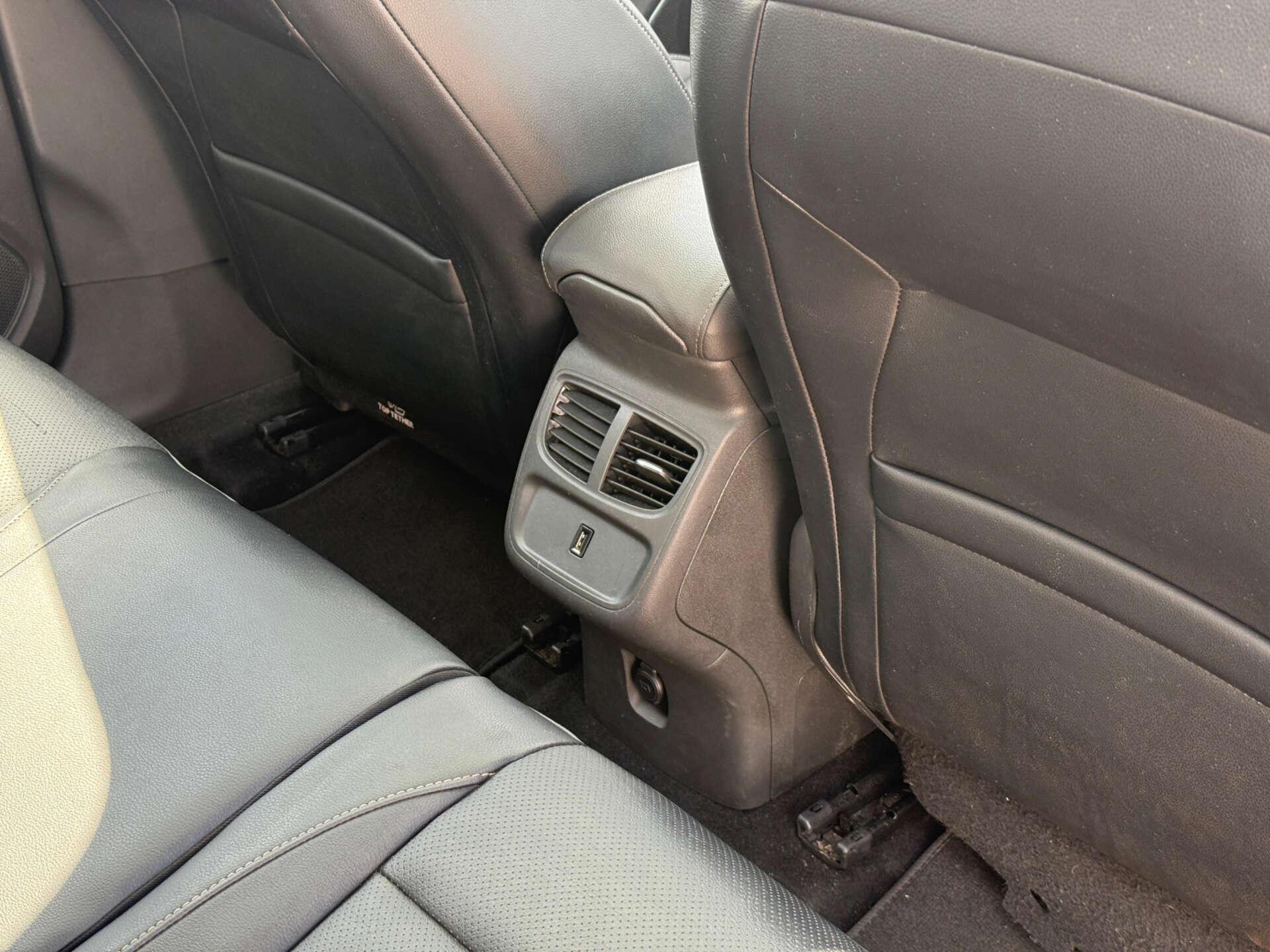 Vauxhall Grandland X view 36