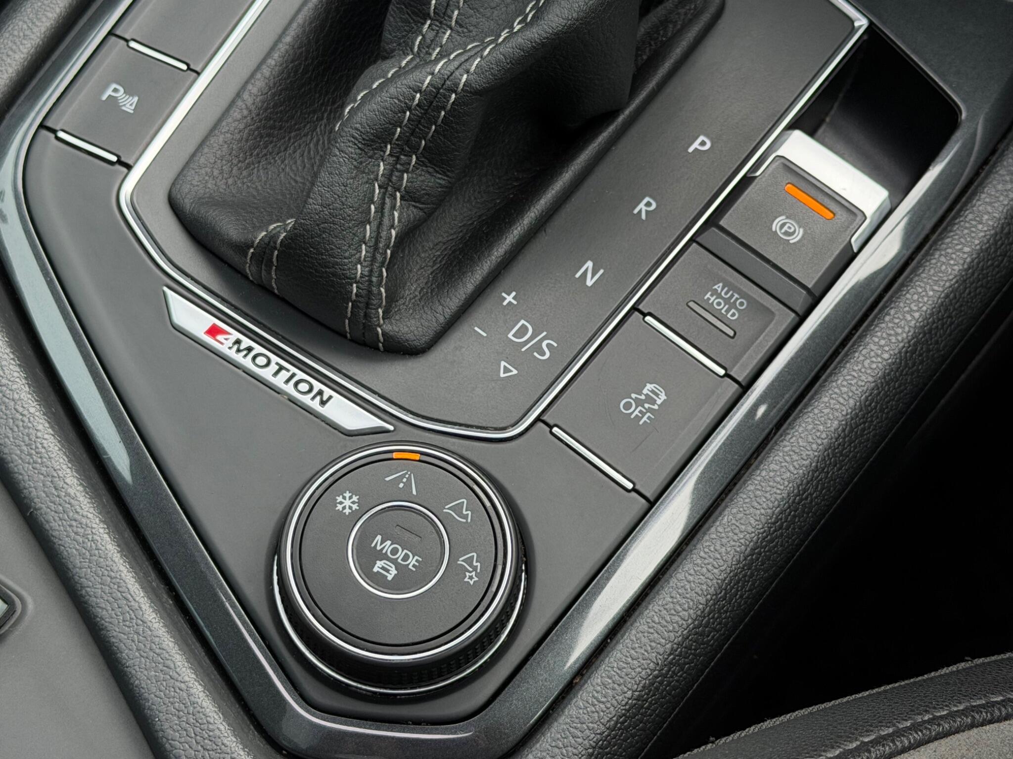 Volkswagen Tiguan view 45