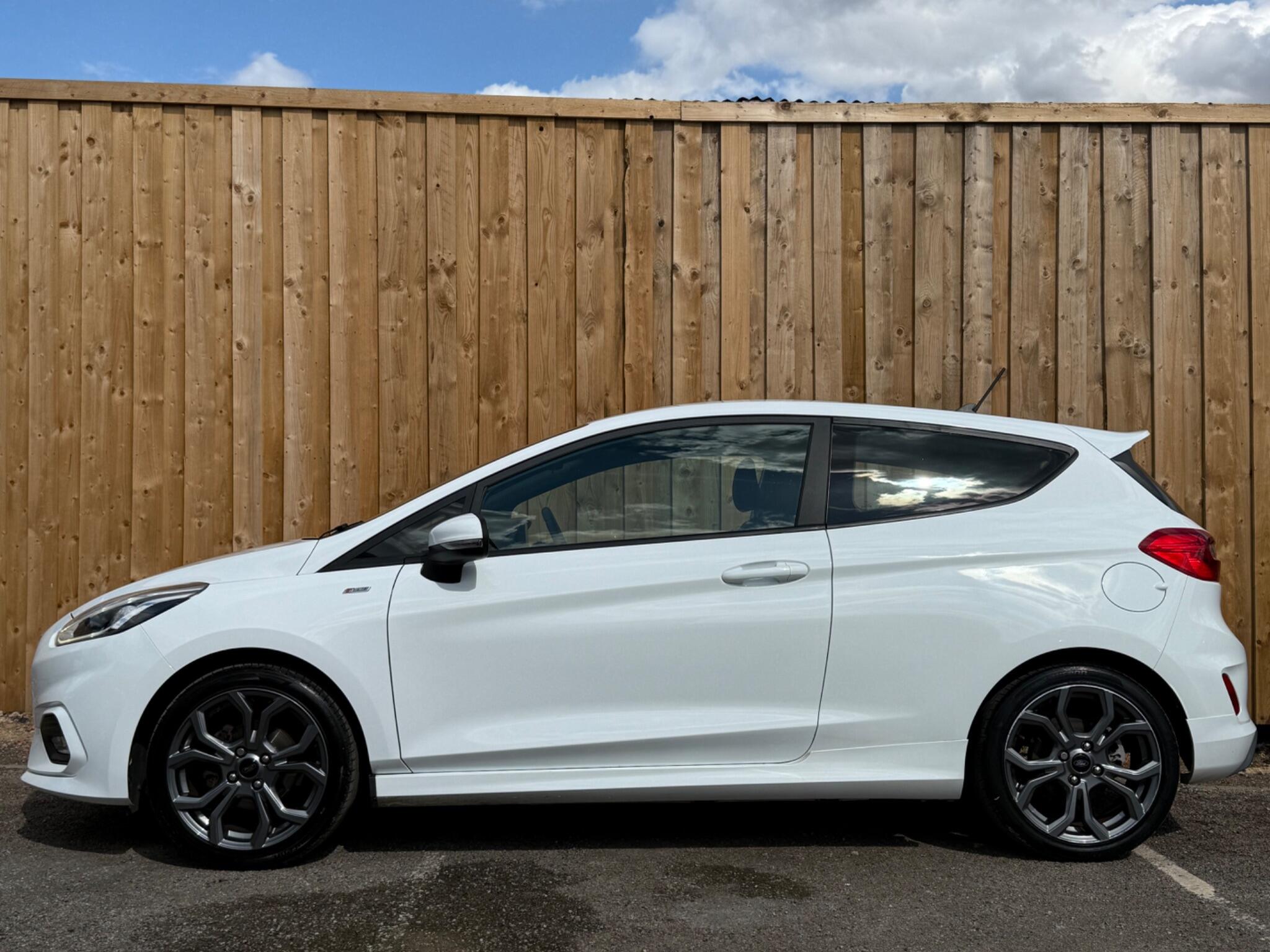 Ford Fiesta view 11