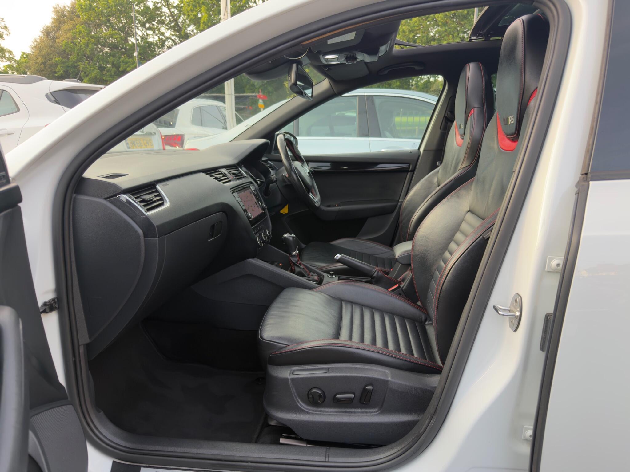 Skoda Octavia view 35
