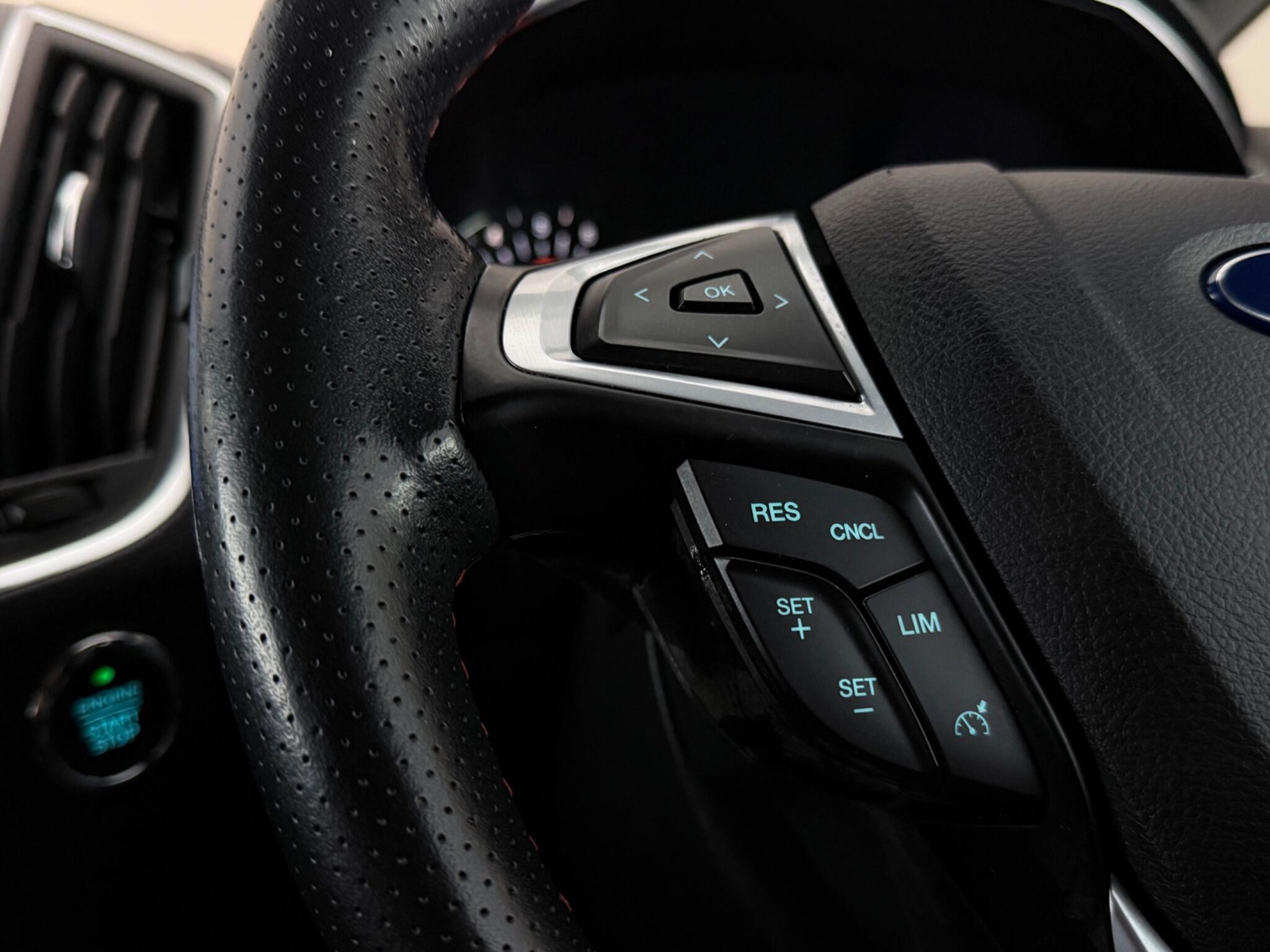 Ford S-Max view 13