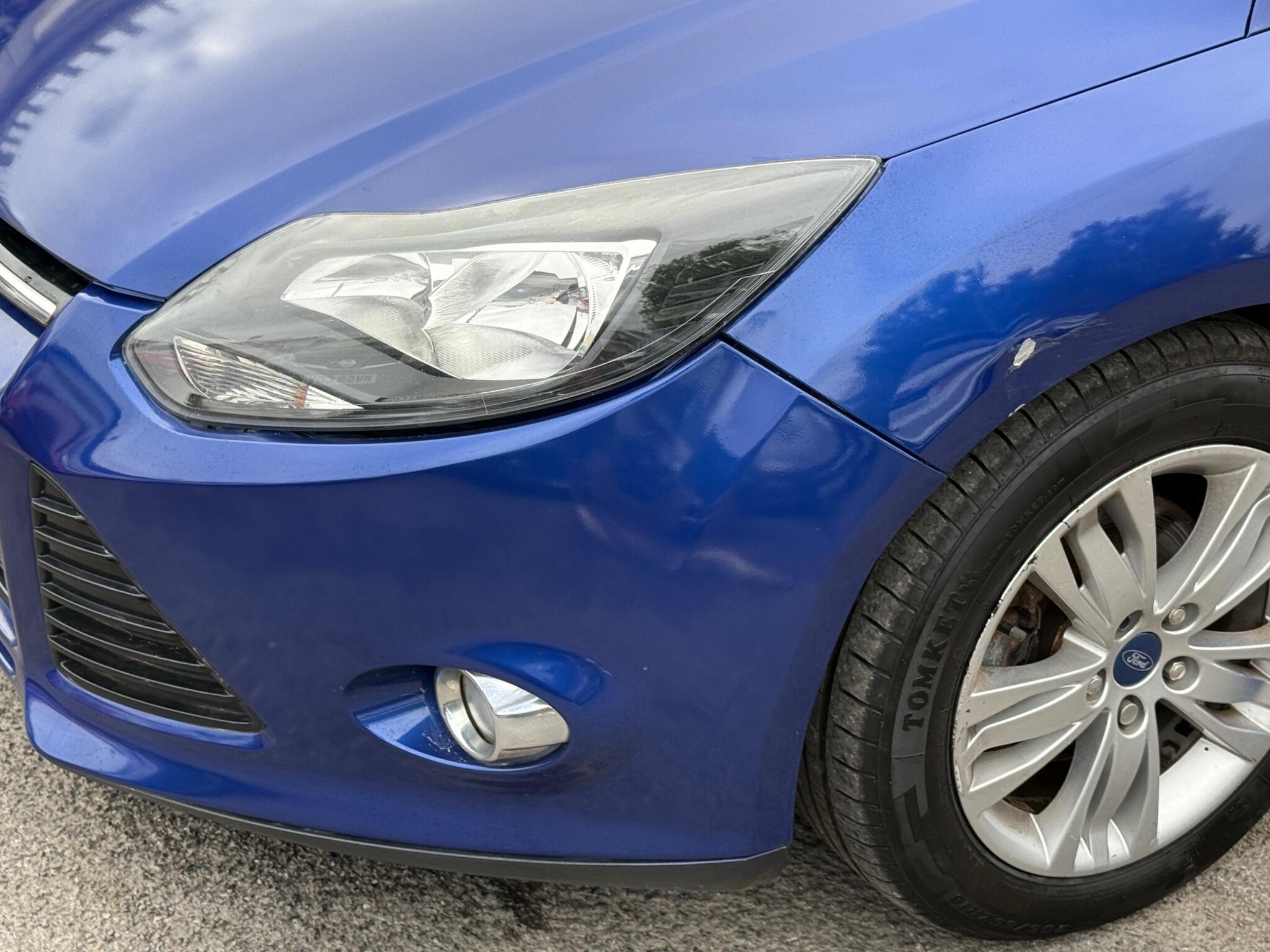 Ford Focus - Image 23