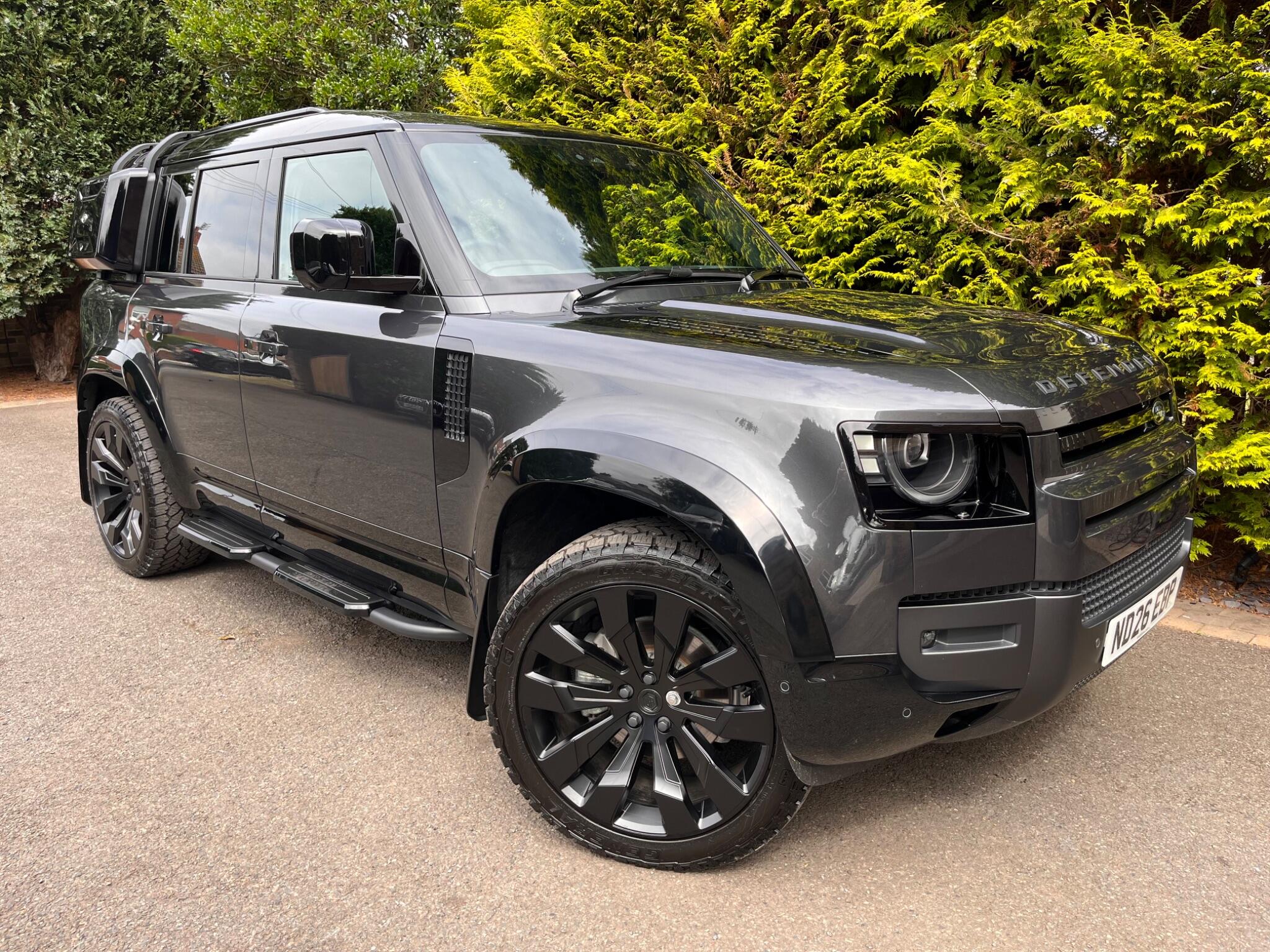 Land Rover Defender view 21