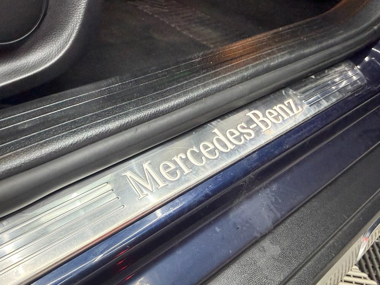 Mercedes-Benz Gla view 11