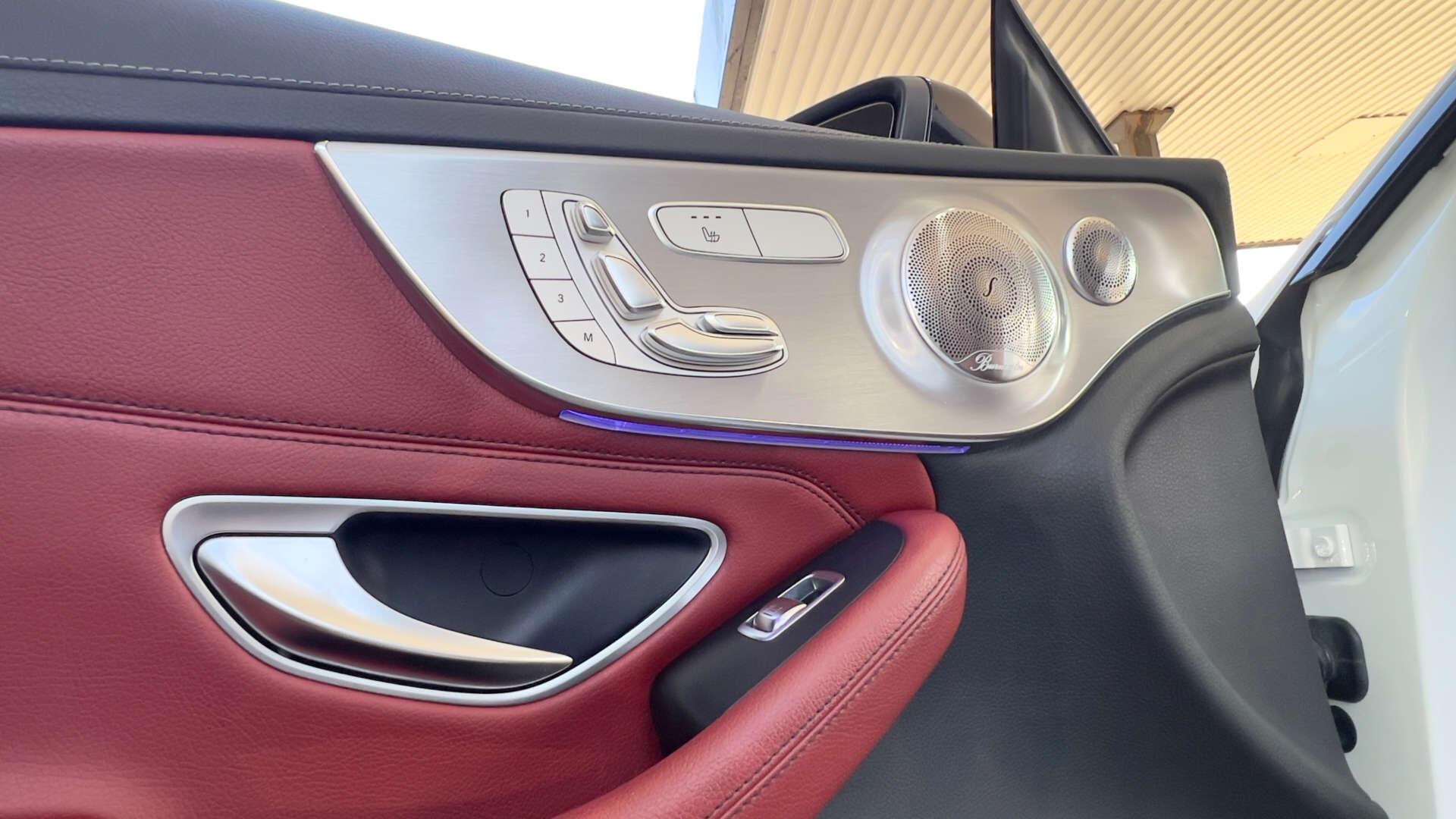 Mercedes-Benz C-Class view 22