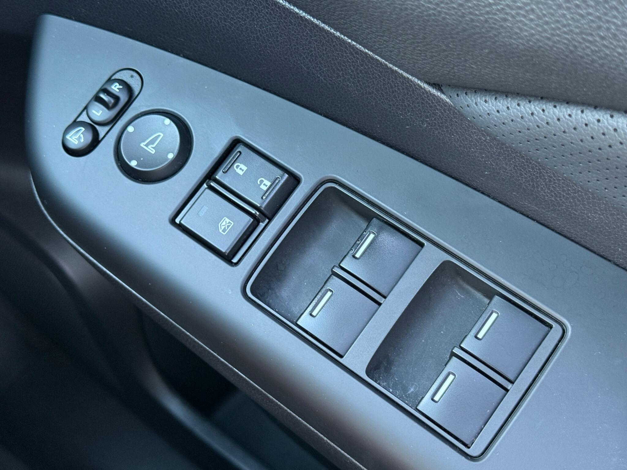 Honda CR-V - Image 73