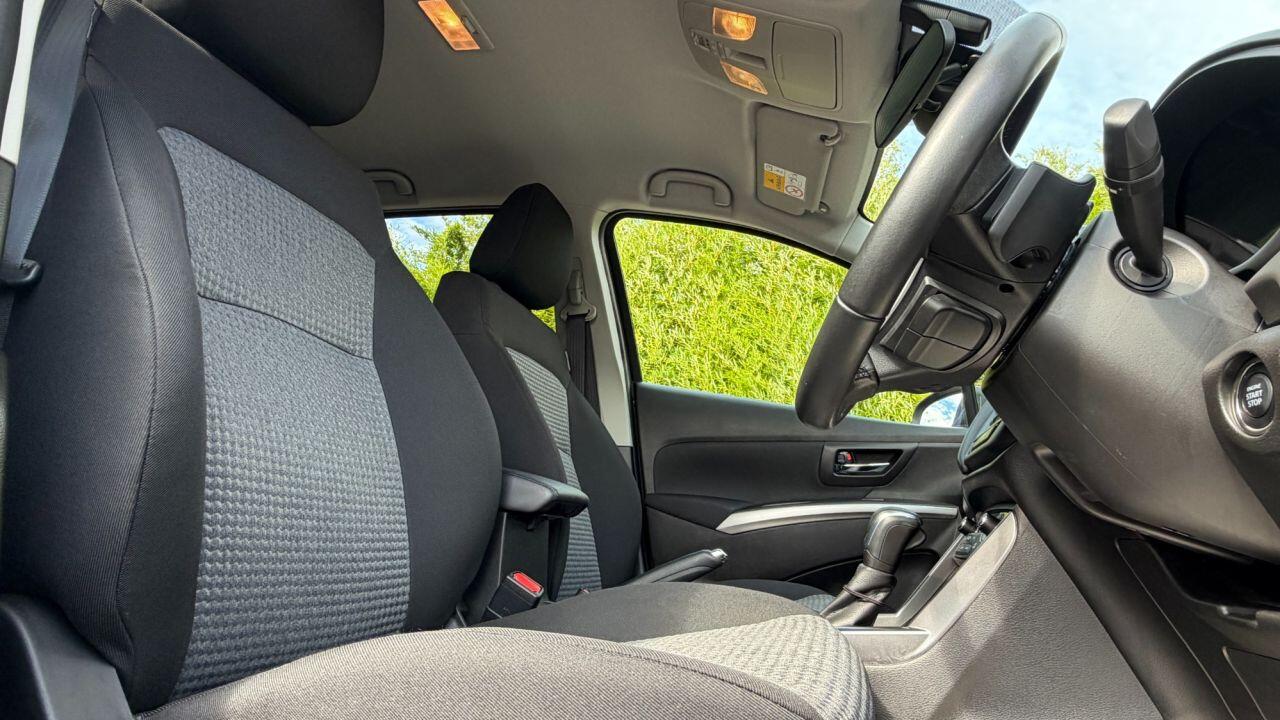Suzuki S-Cross view 11