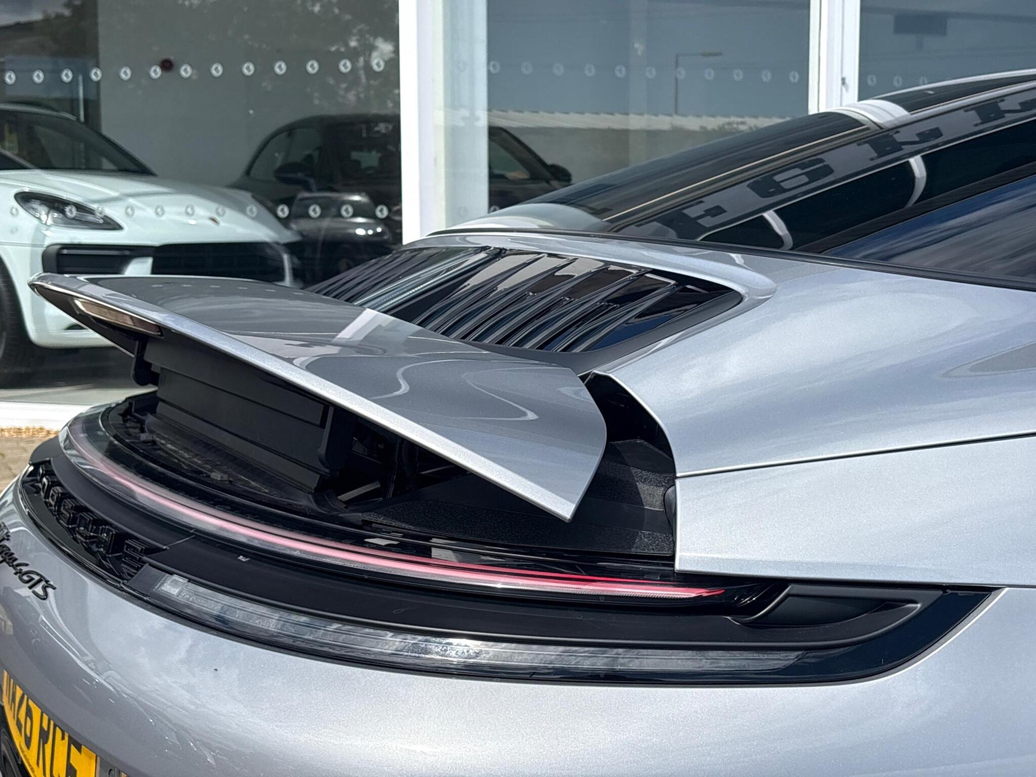 Porsche 911 view 50