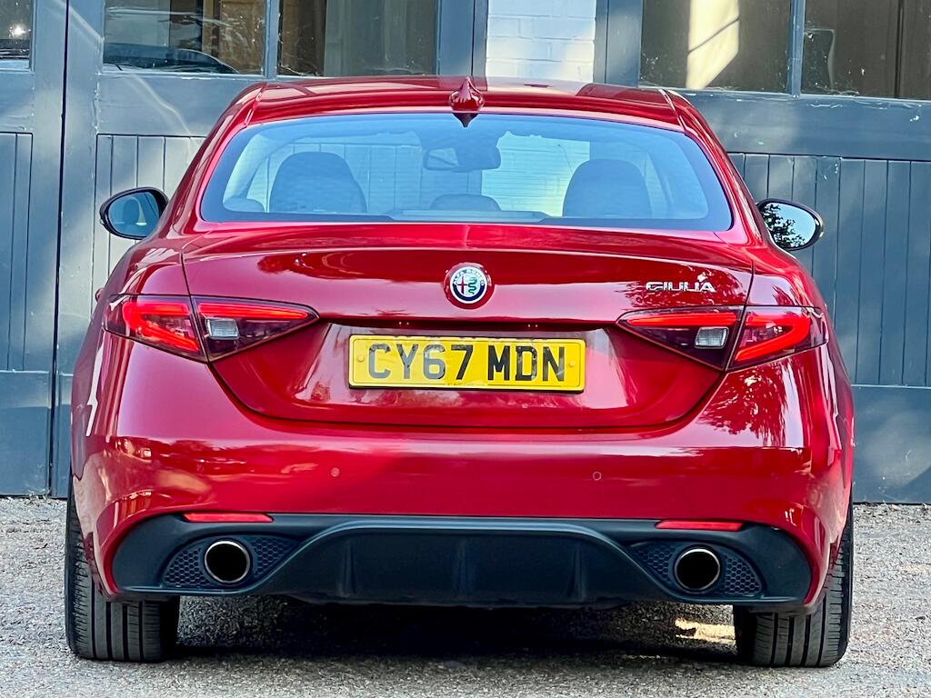 Alfa Romeo Giulia view 3