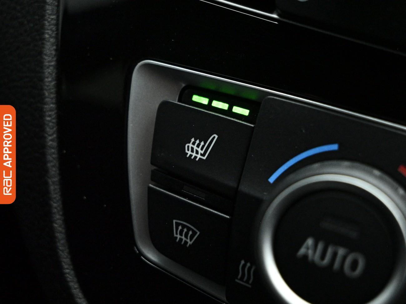 BMW 1 Series view 19