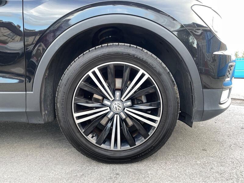 2016 Volkswagen Tiguan image 32