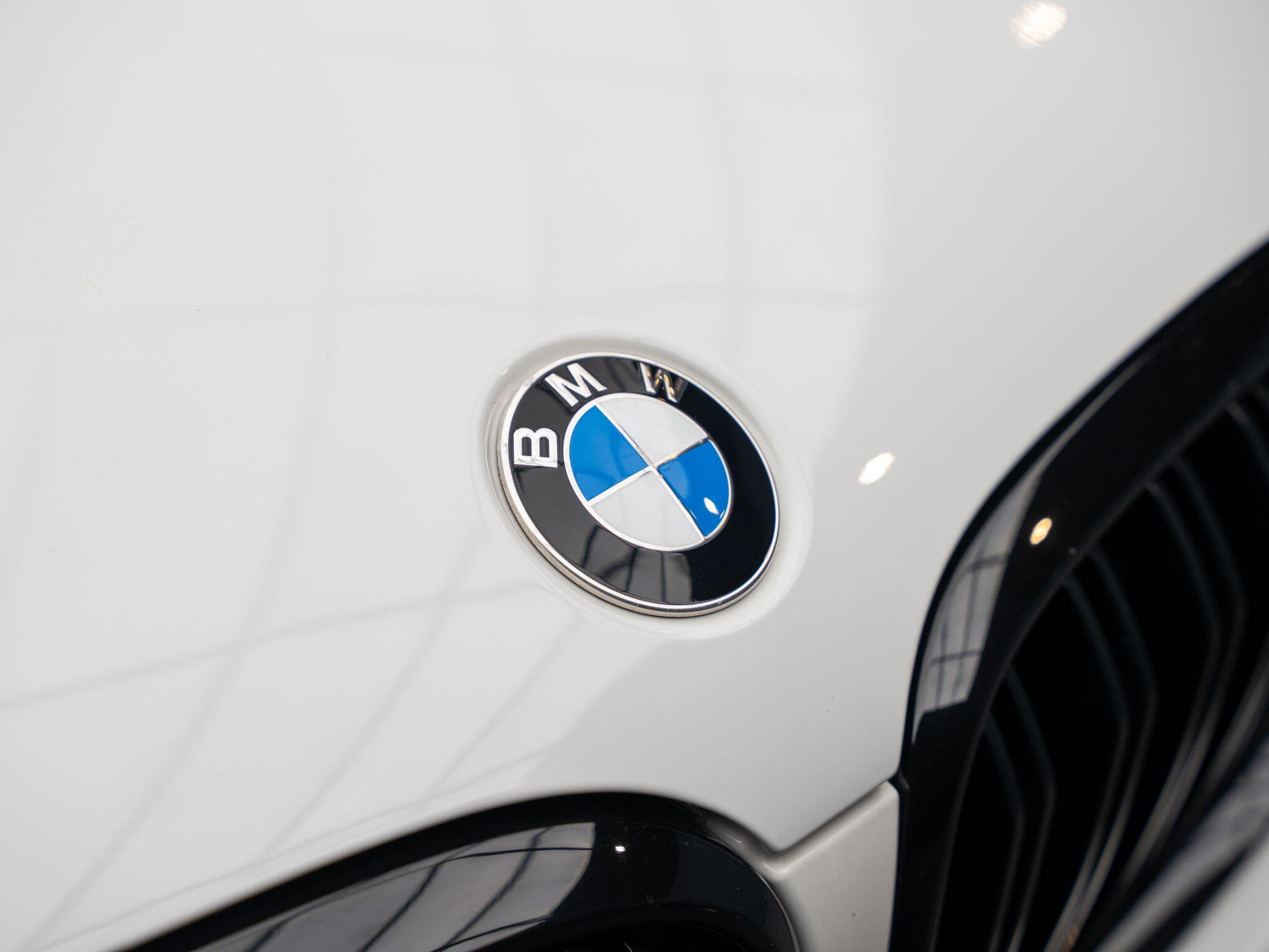 BMW X3 M view 25