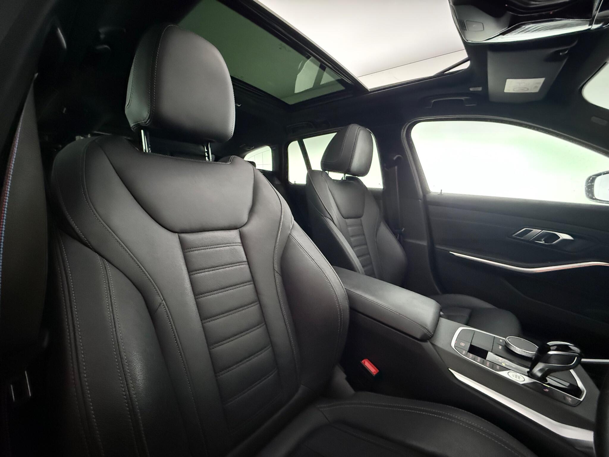 BMW 3 Series view 50