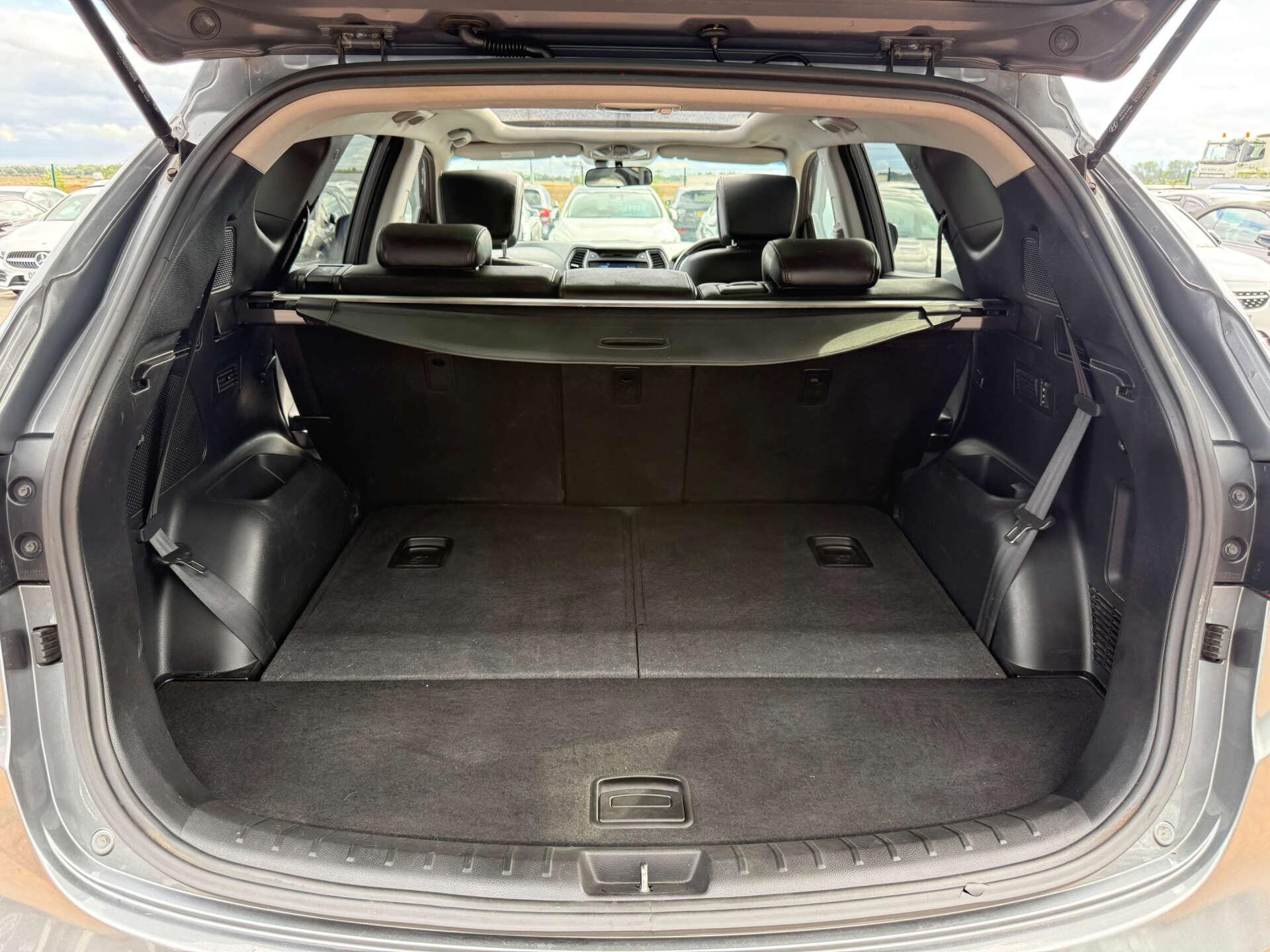 Hyundai Santa FE view 33