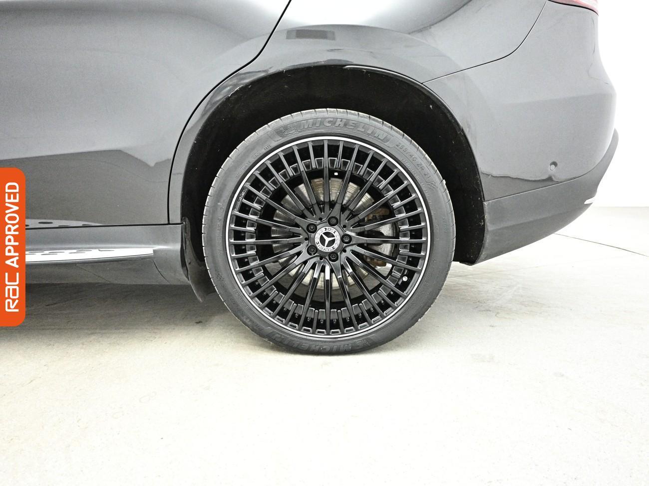 Mercedes-Benz Eqc view 32