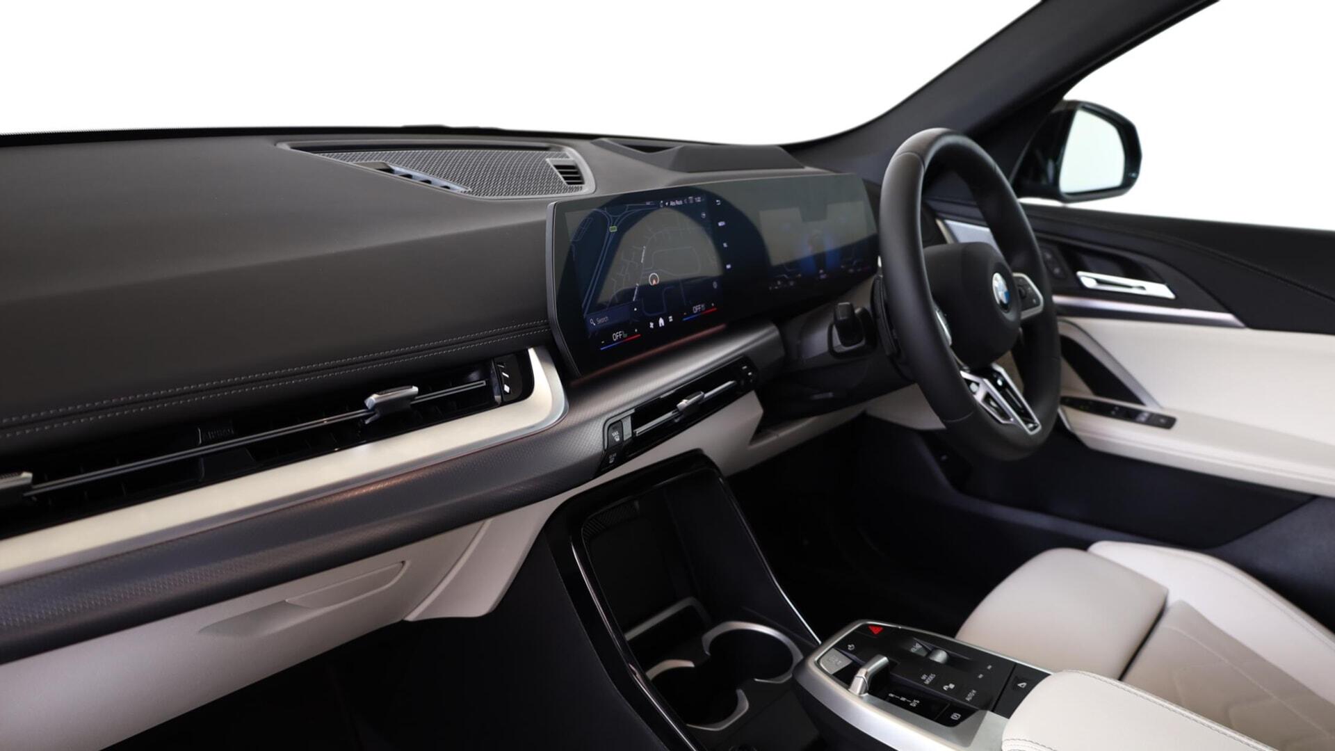 BMW X1 view 7