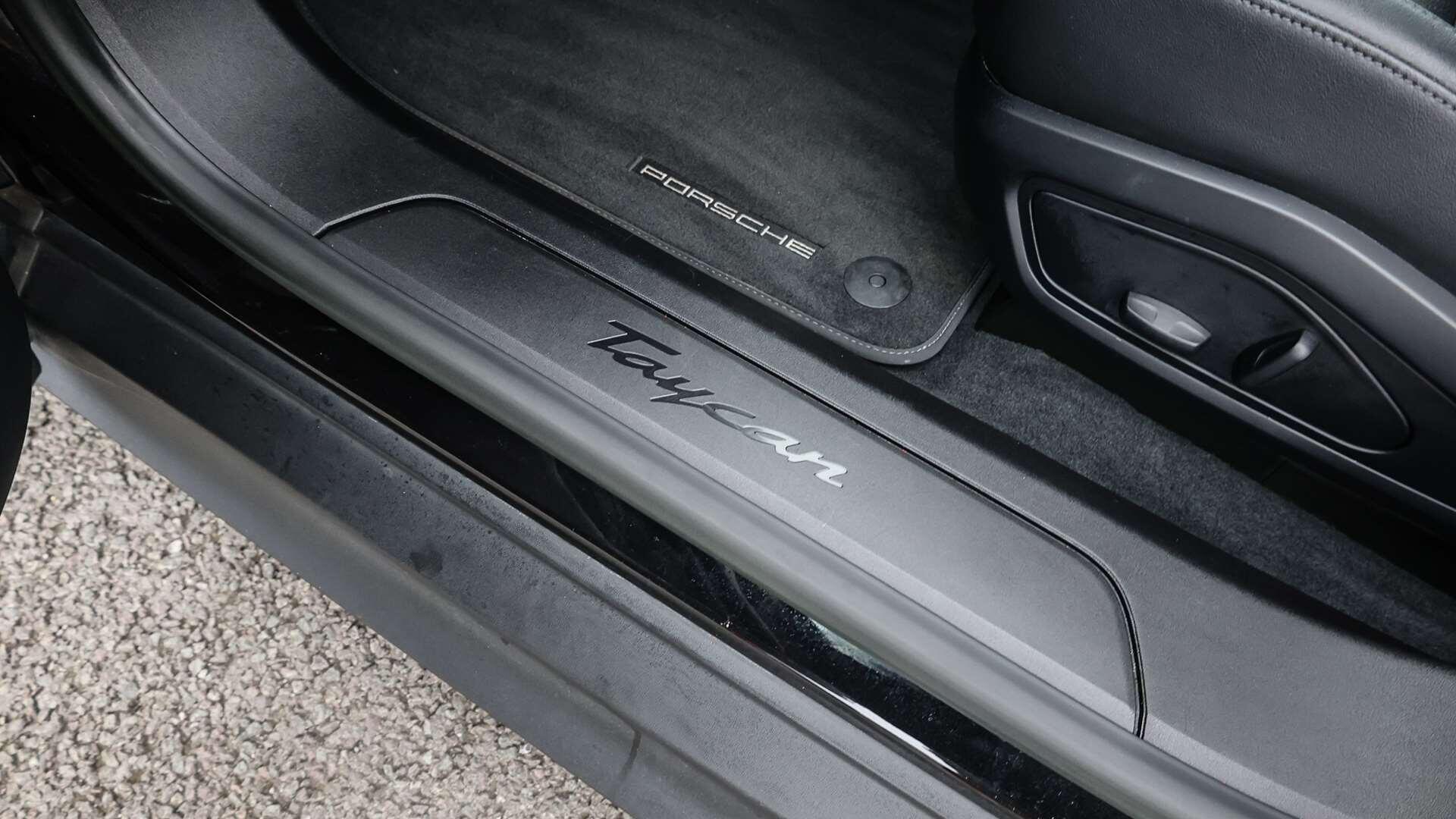 Porsche Taycan view 26