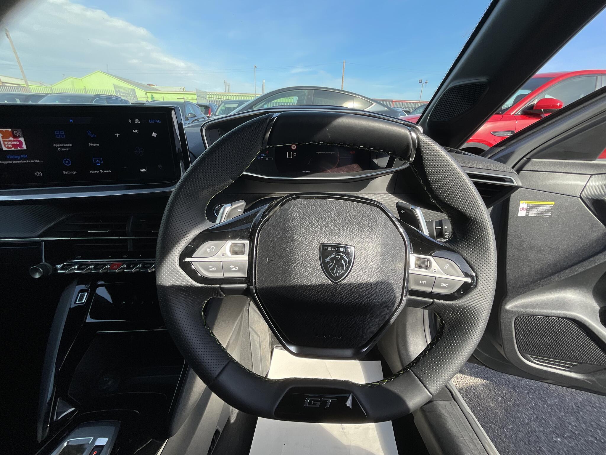 Peugeot 208 view 21