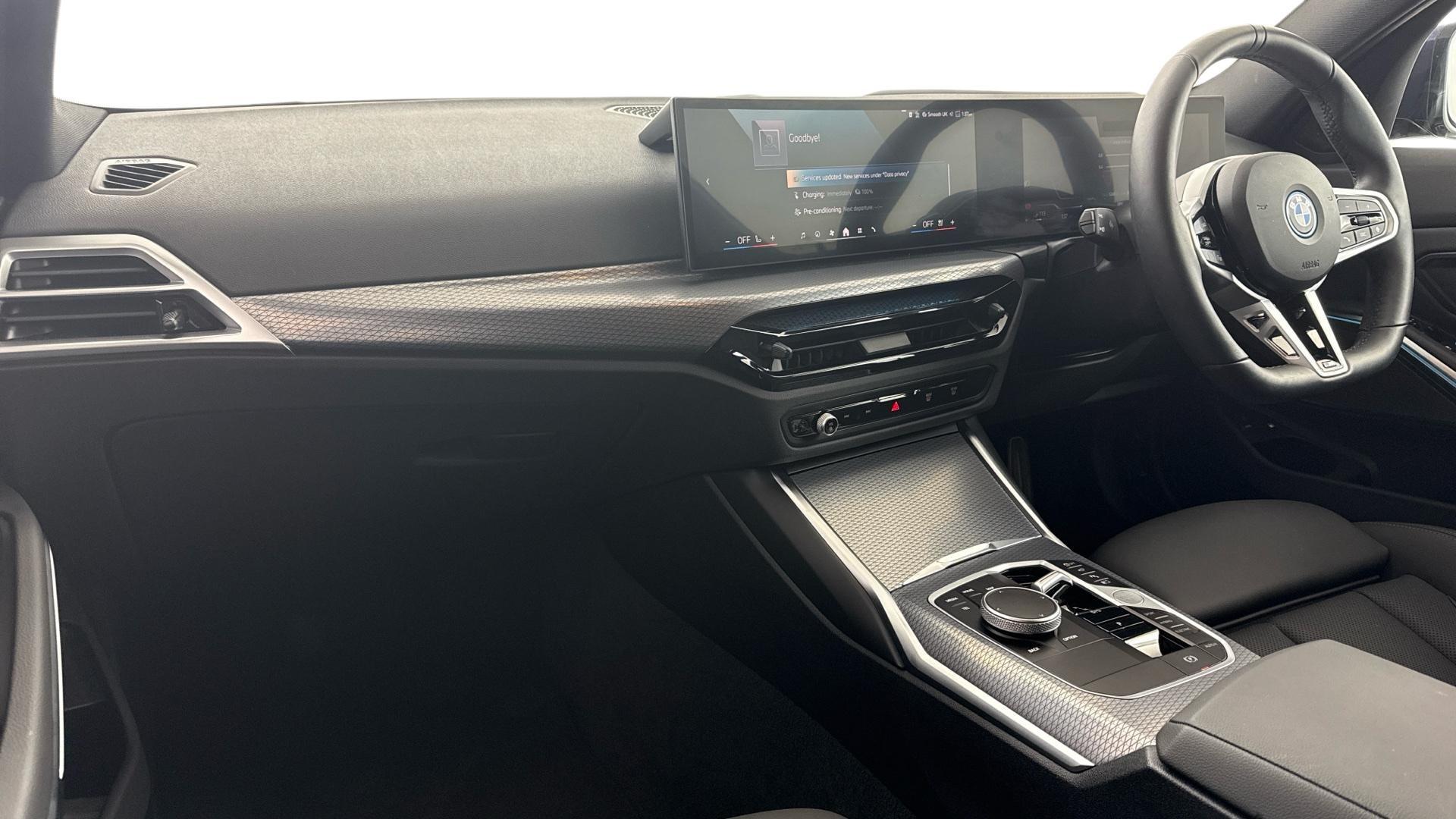 BMW 3 Series view 7