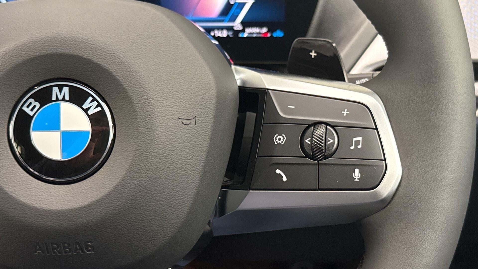 BMW 1 Series view 19