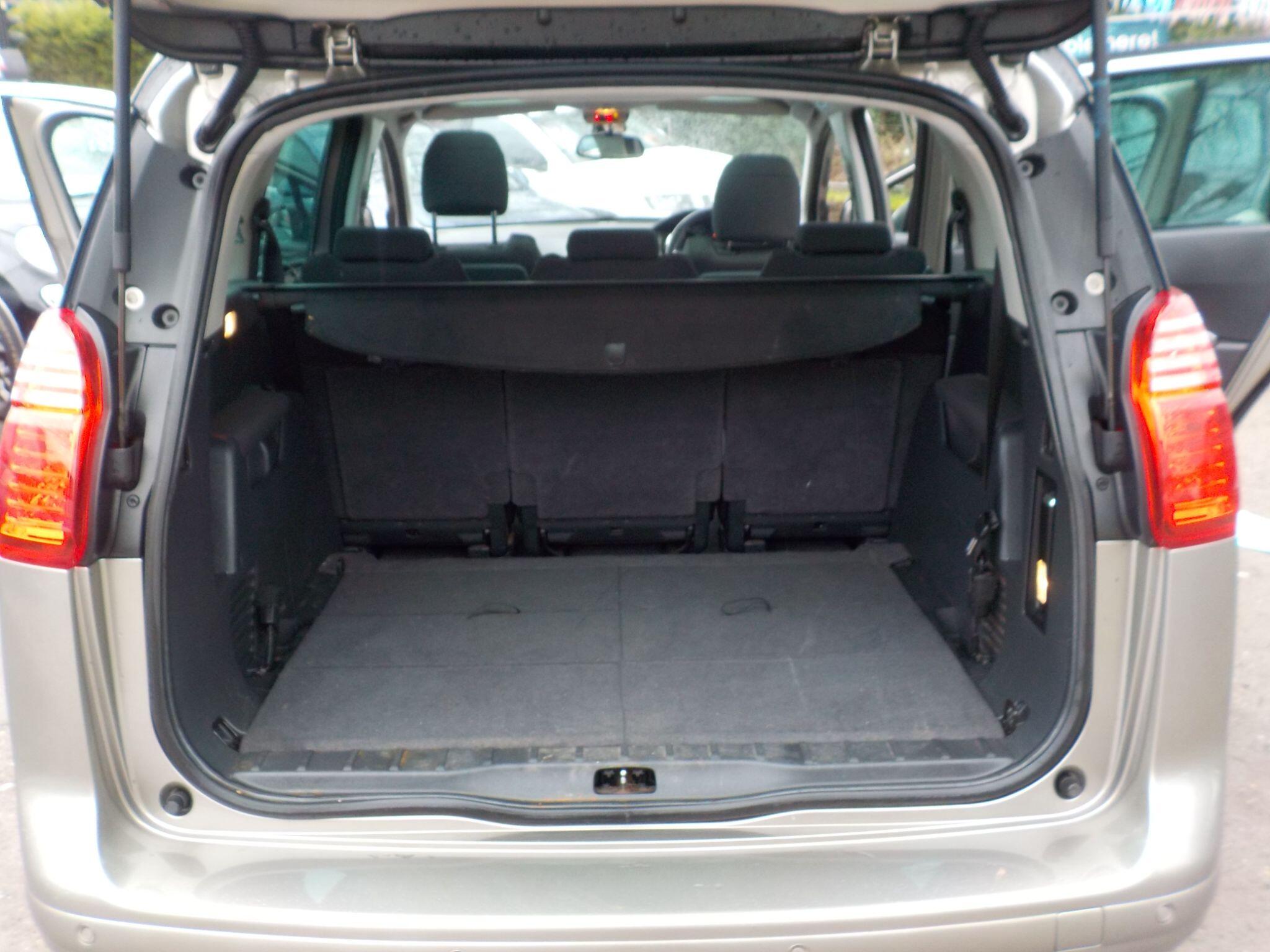 Peugeot 5008 1.6 HDi Allure Euro 5 5dr