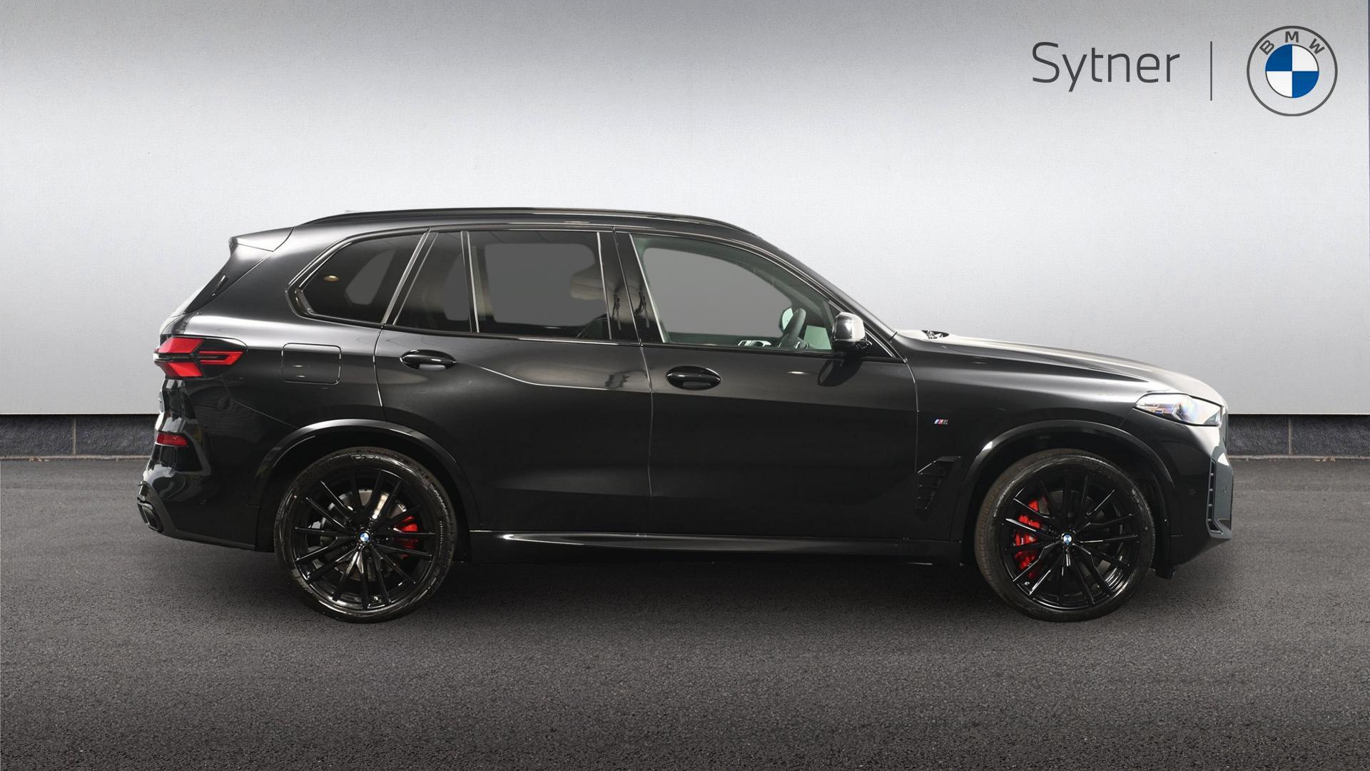 BMW X5 view 3