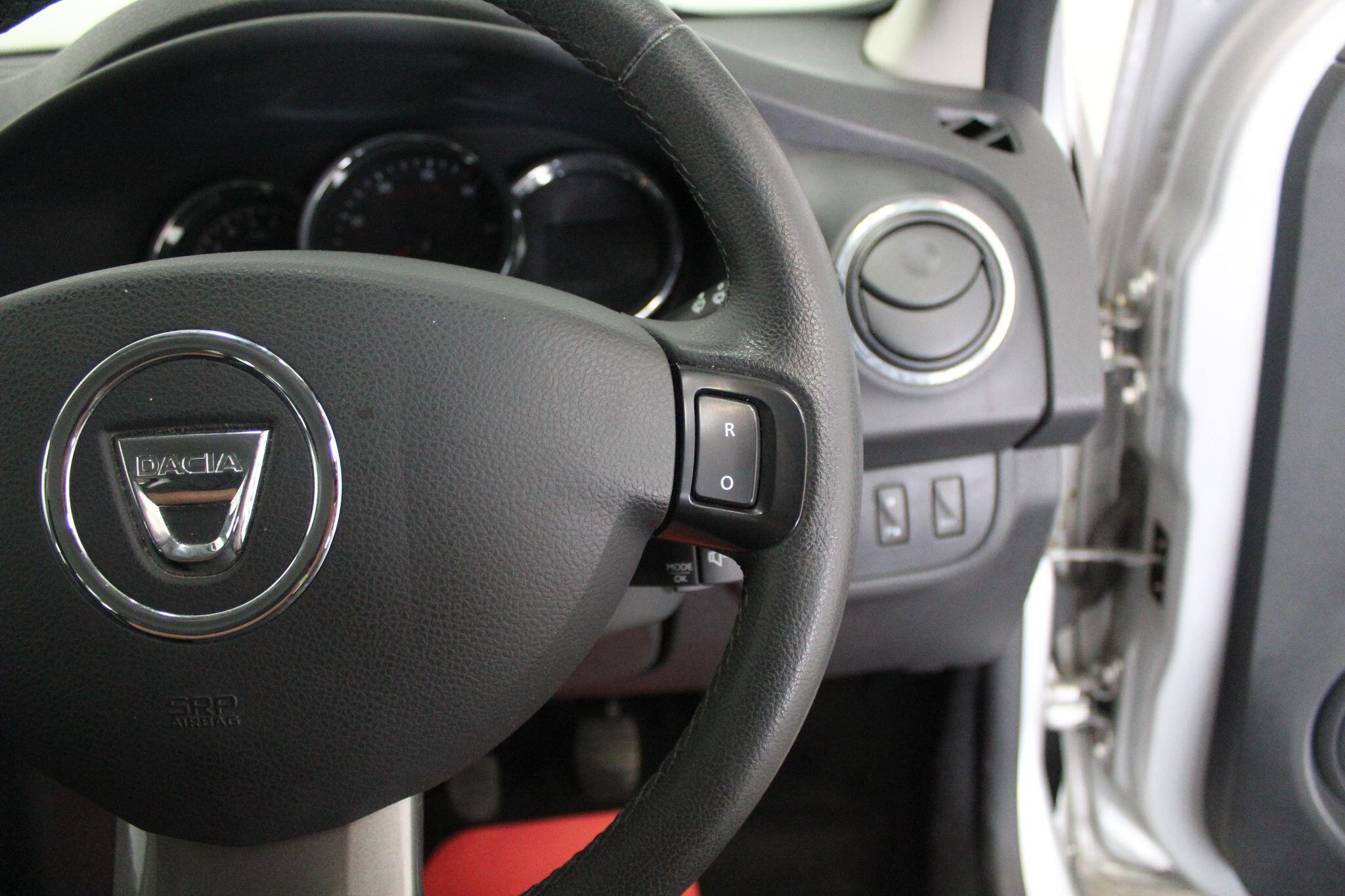 Dacia Sandero view 45