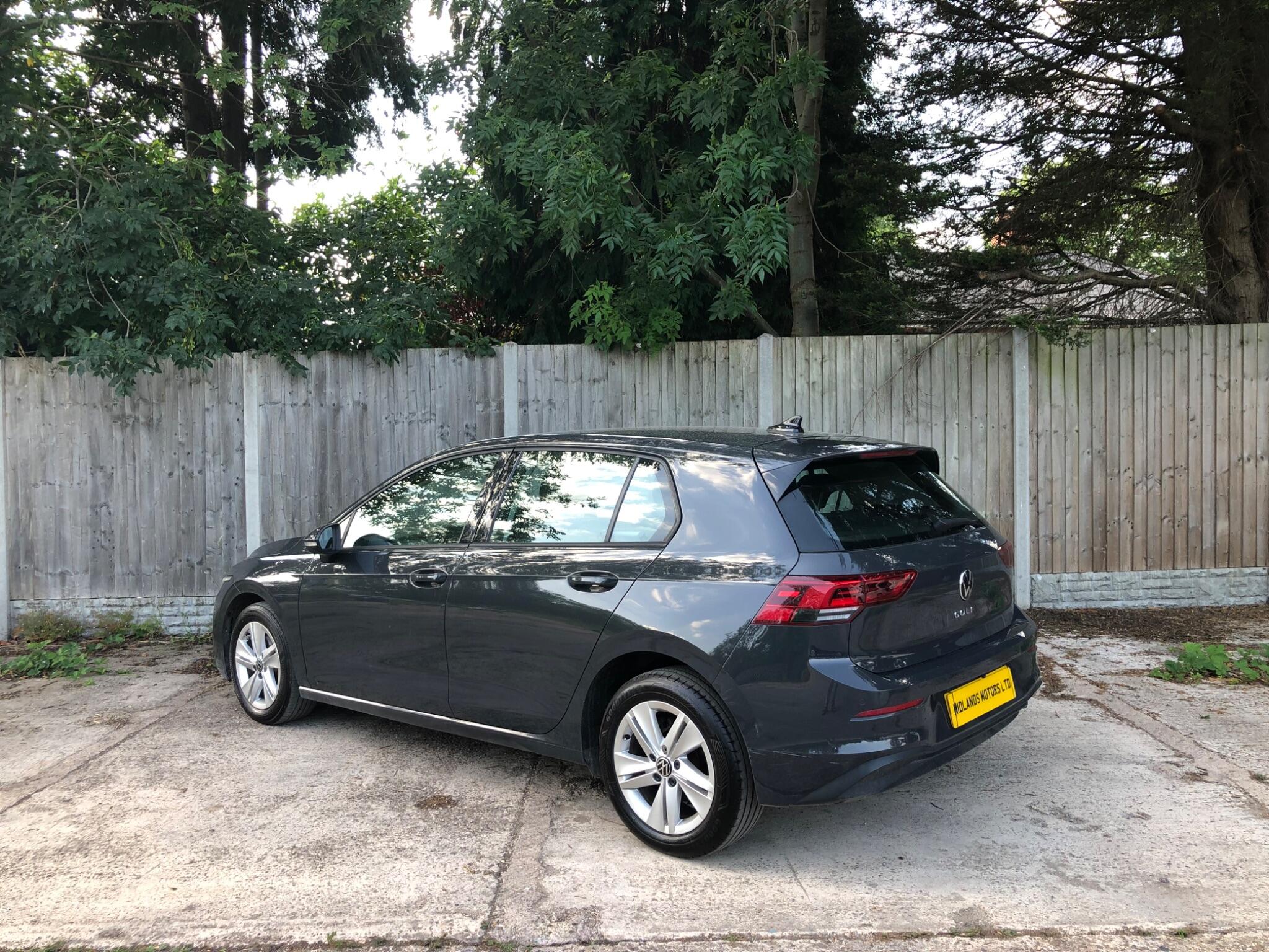 Volkswagen Golf view 8
