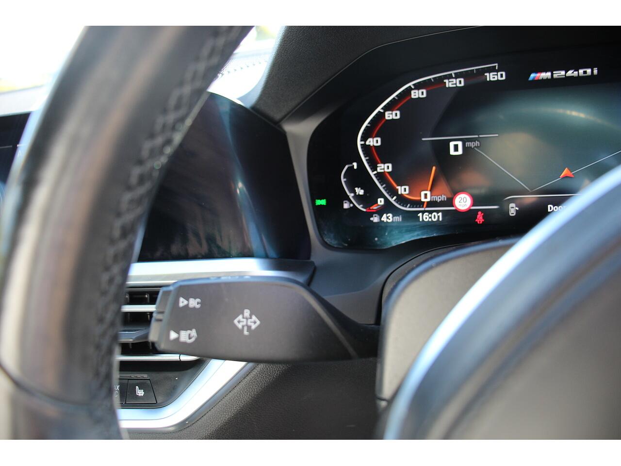 BMW 2 Series view 37