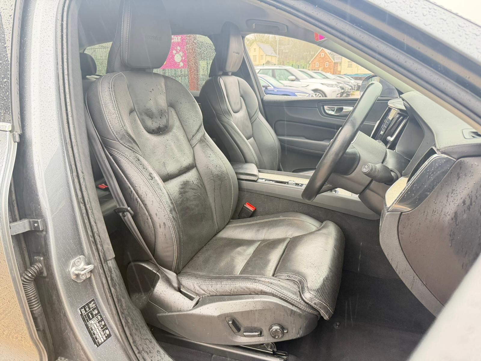 Volvo XC60 view 16