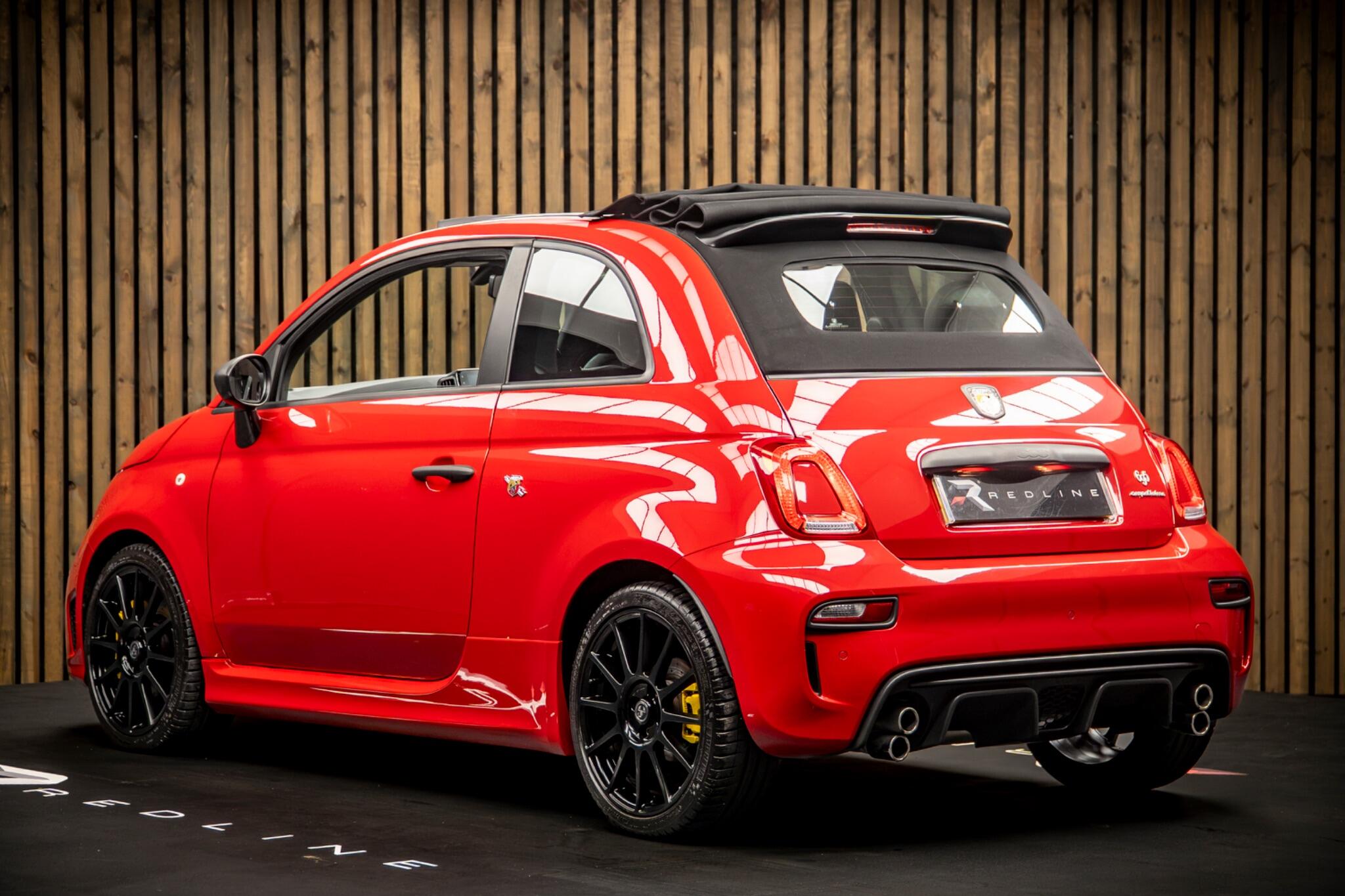 Abarth 695C view 3