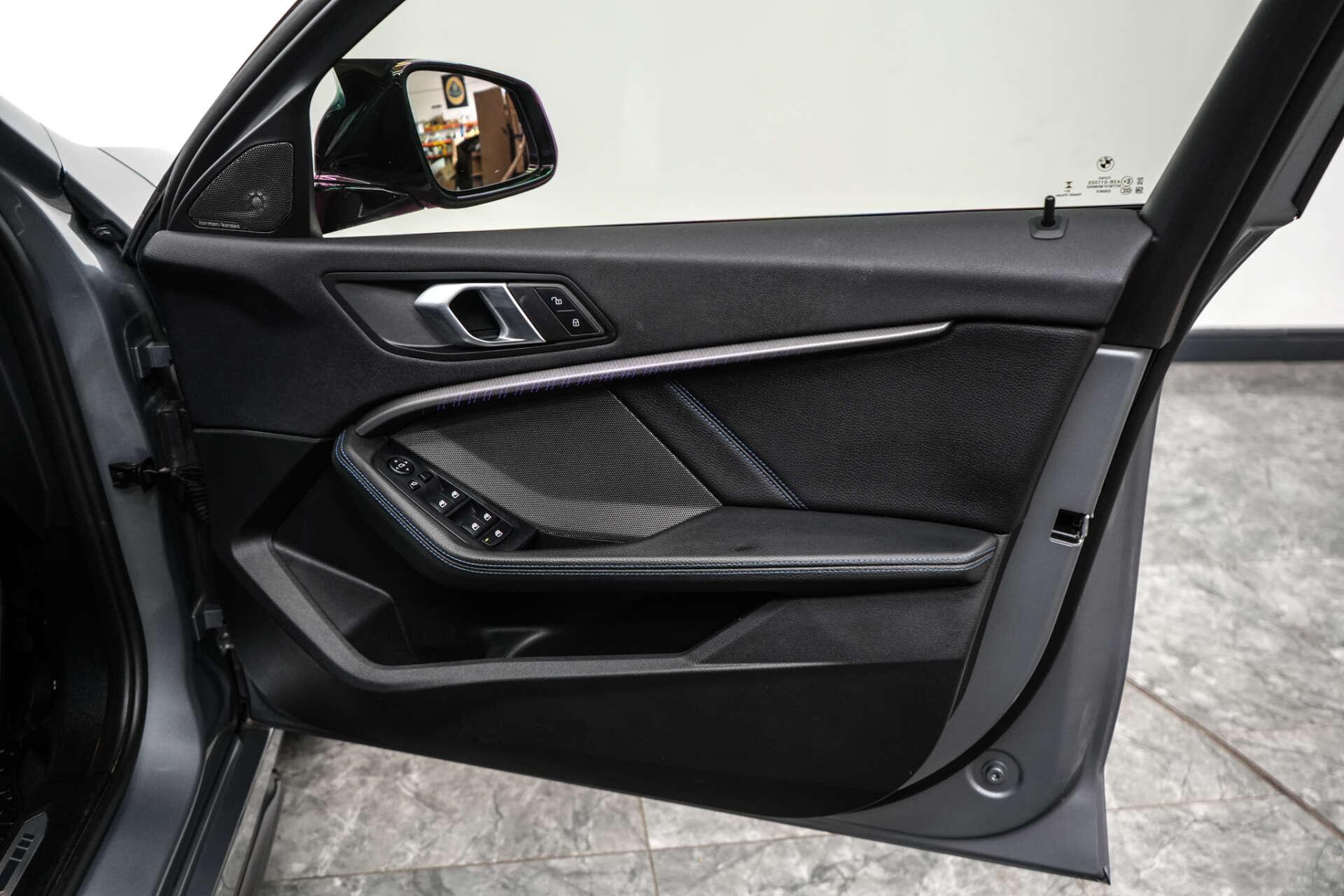 BMW 1 Series view 23