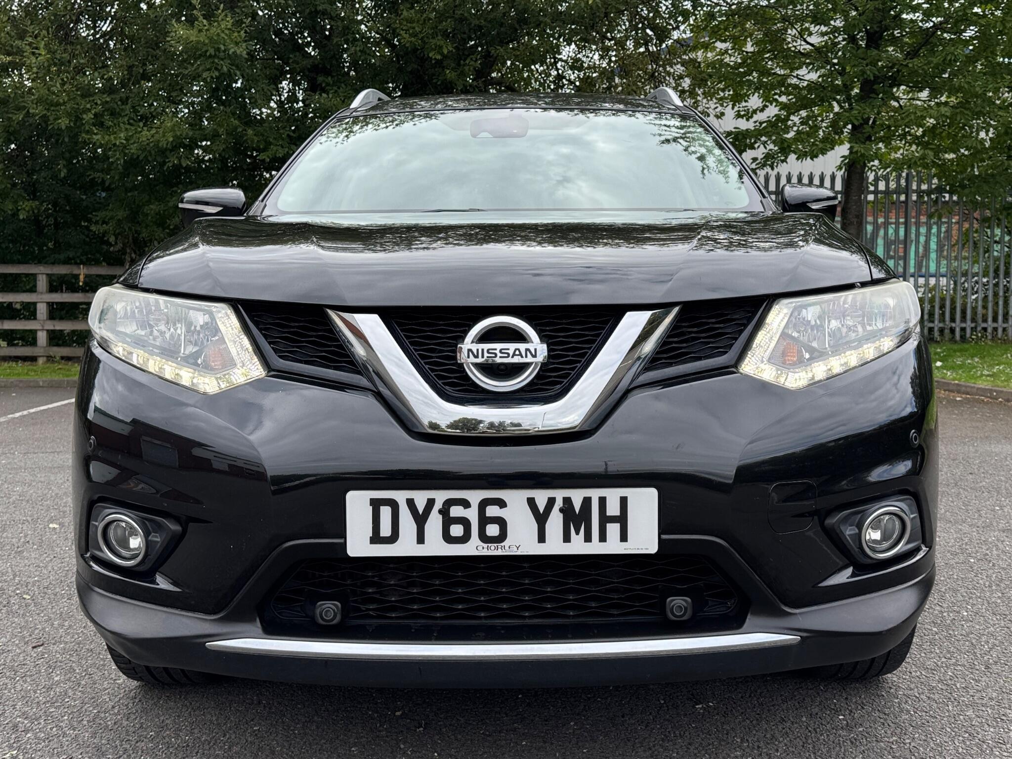 Nissan X-Trail view 12