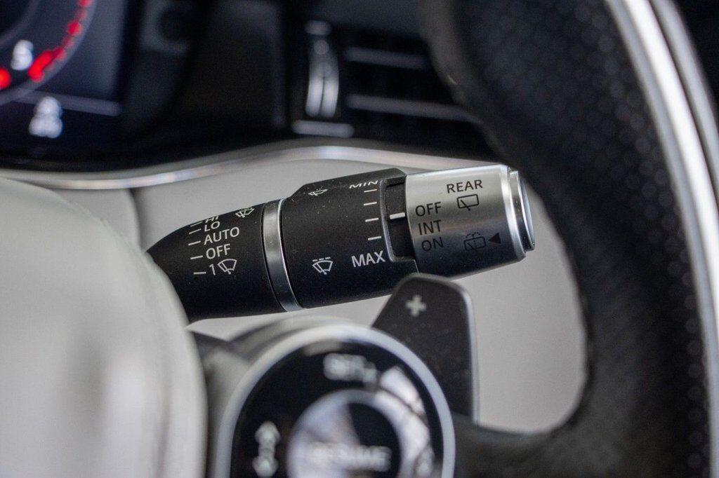 Land Rover Range Rover Evoque view 34