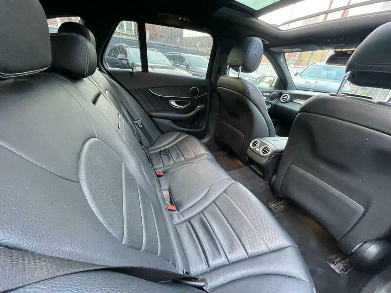 2016 Mercedes-Benz C Class image 38