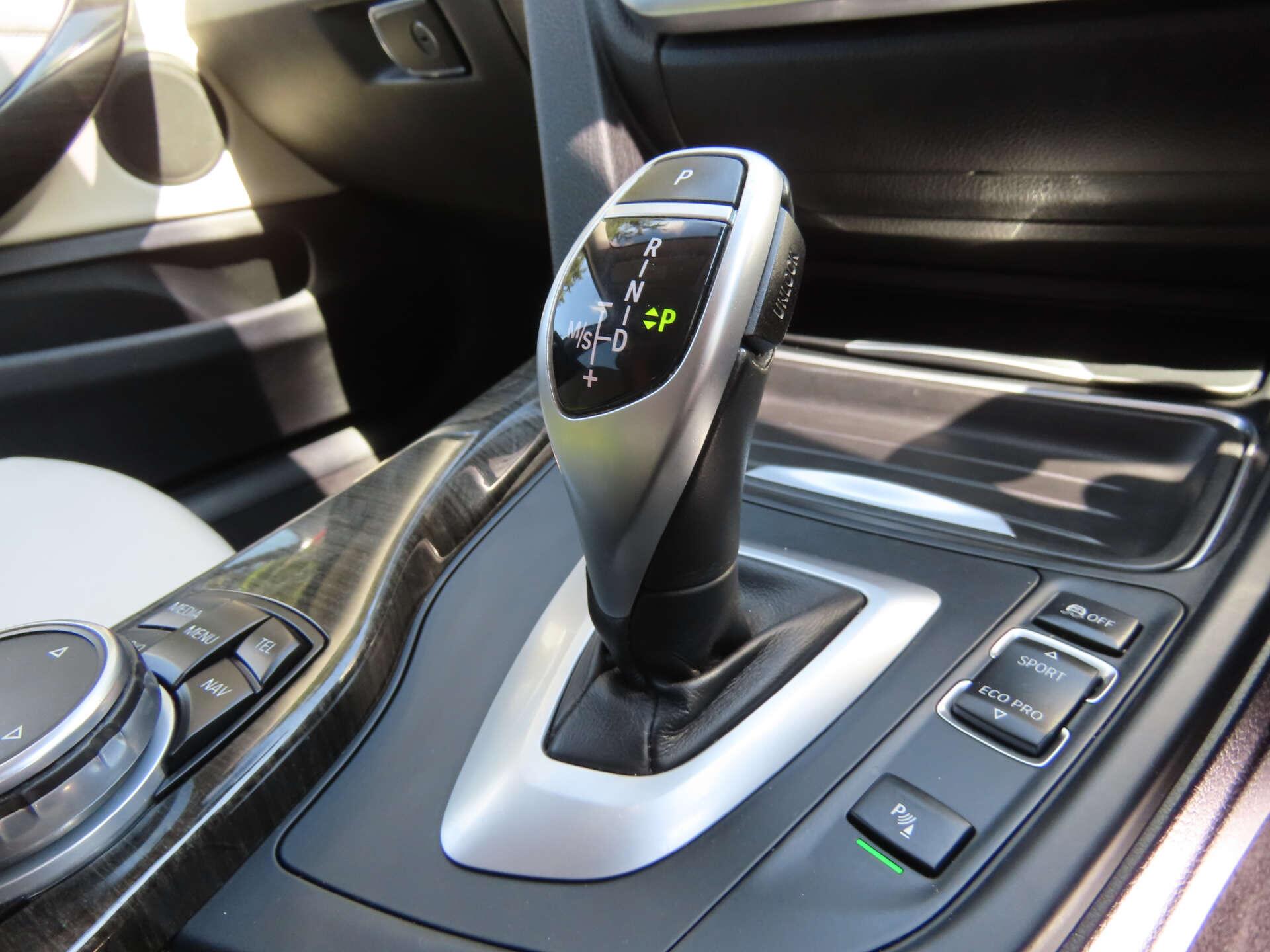 BMW 4 Series view 15