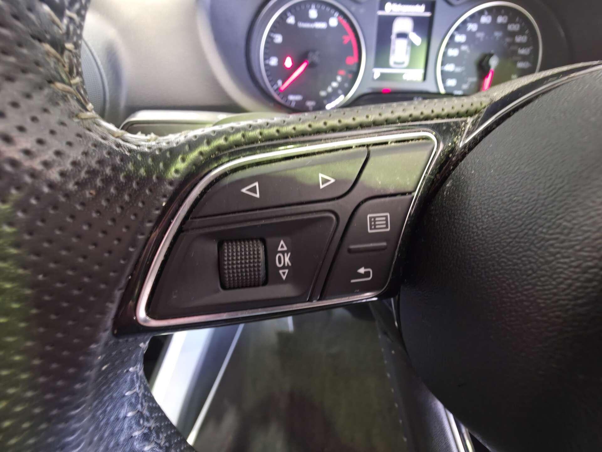 Audi Q2 view 17