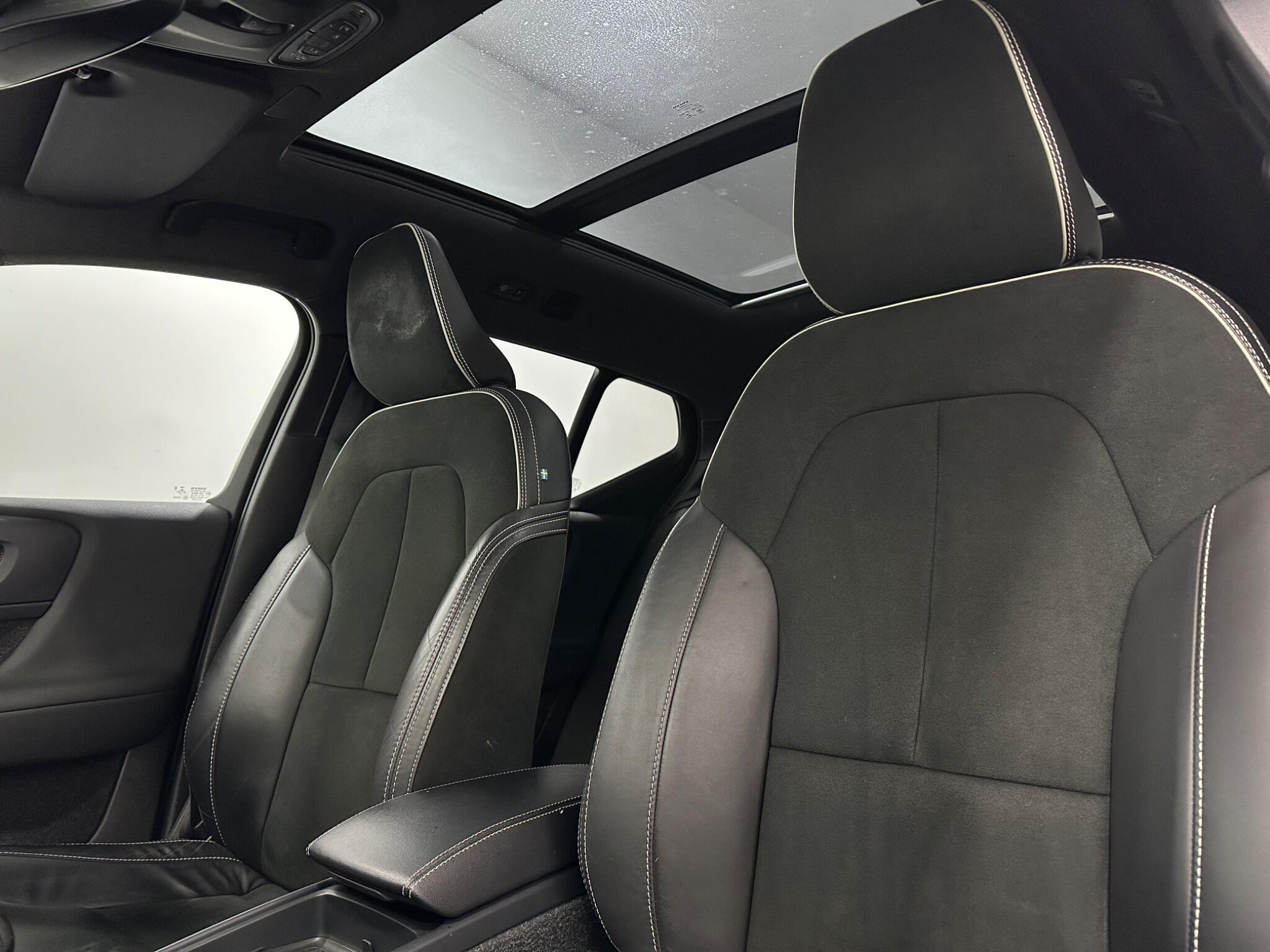 Volvo XC40 view 33