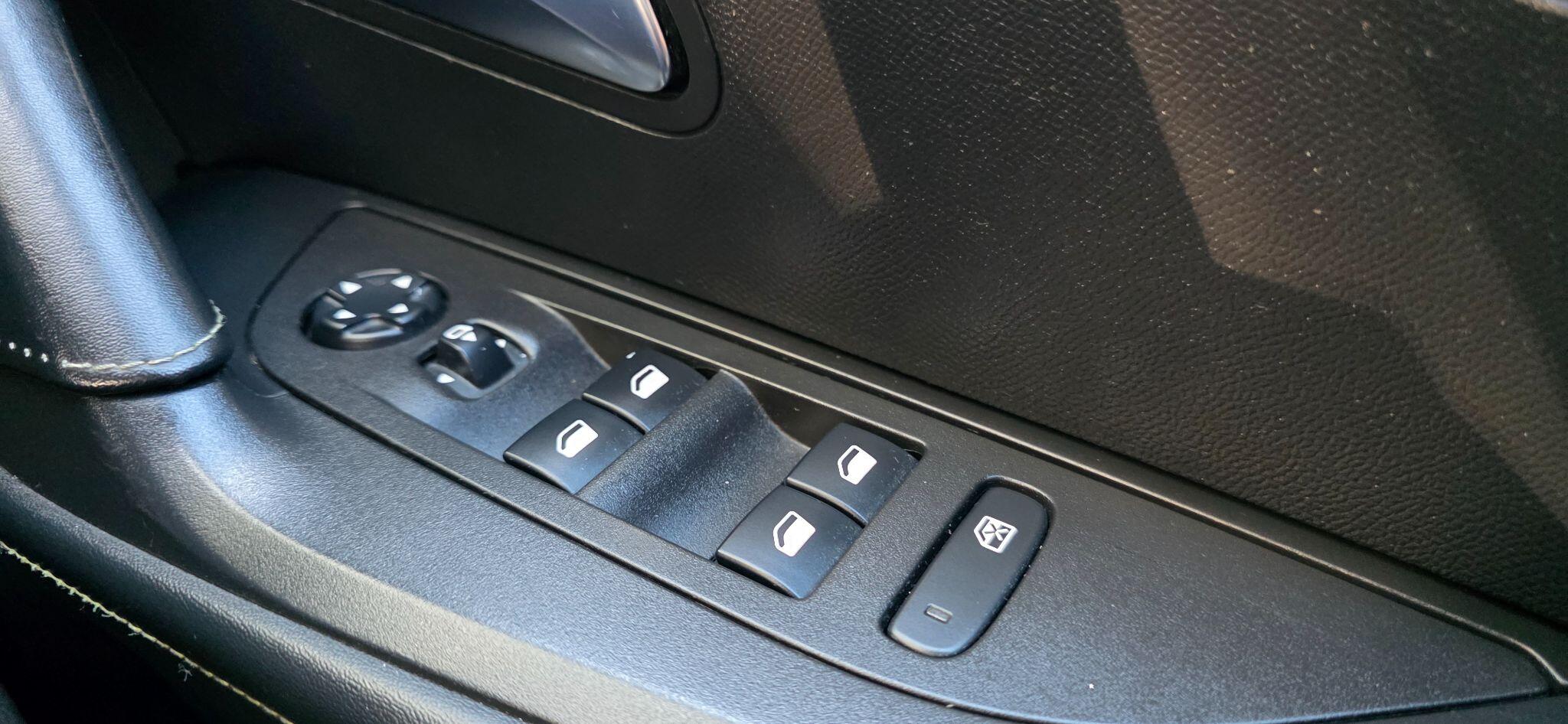 Peugeot 2008 view 54