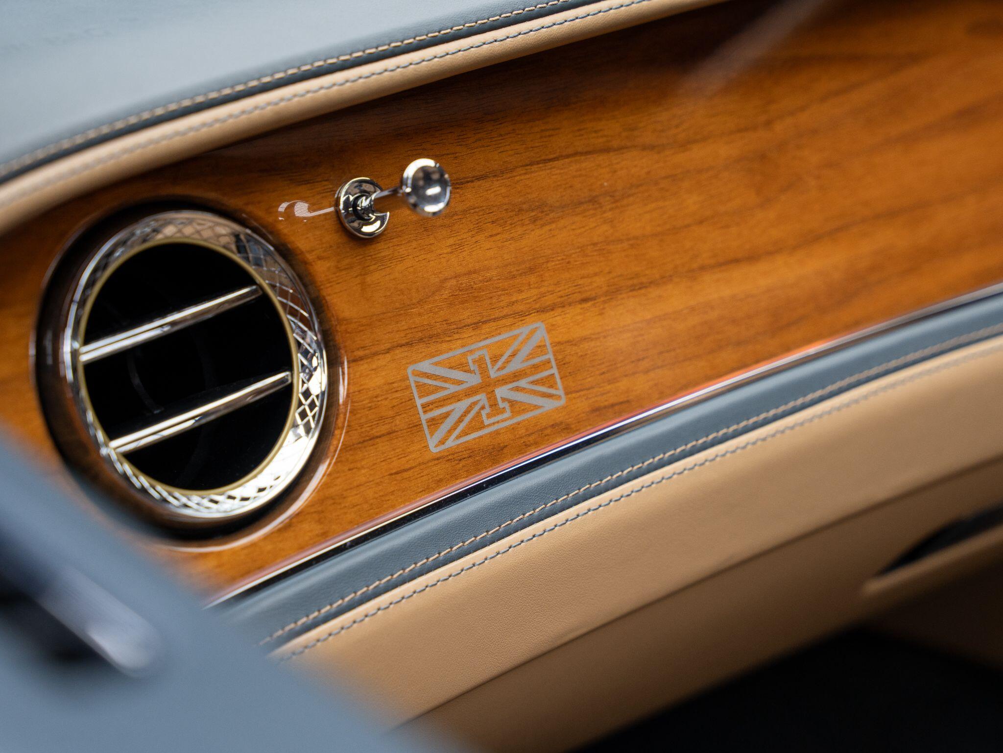 Bentley Flying Spur view 45
