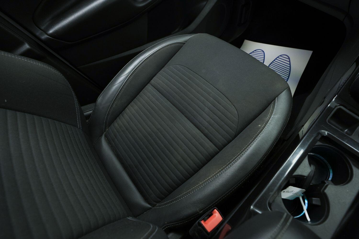 Ford Kuga view 21